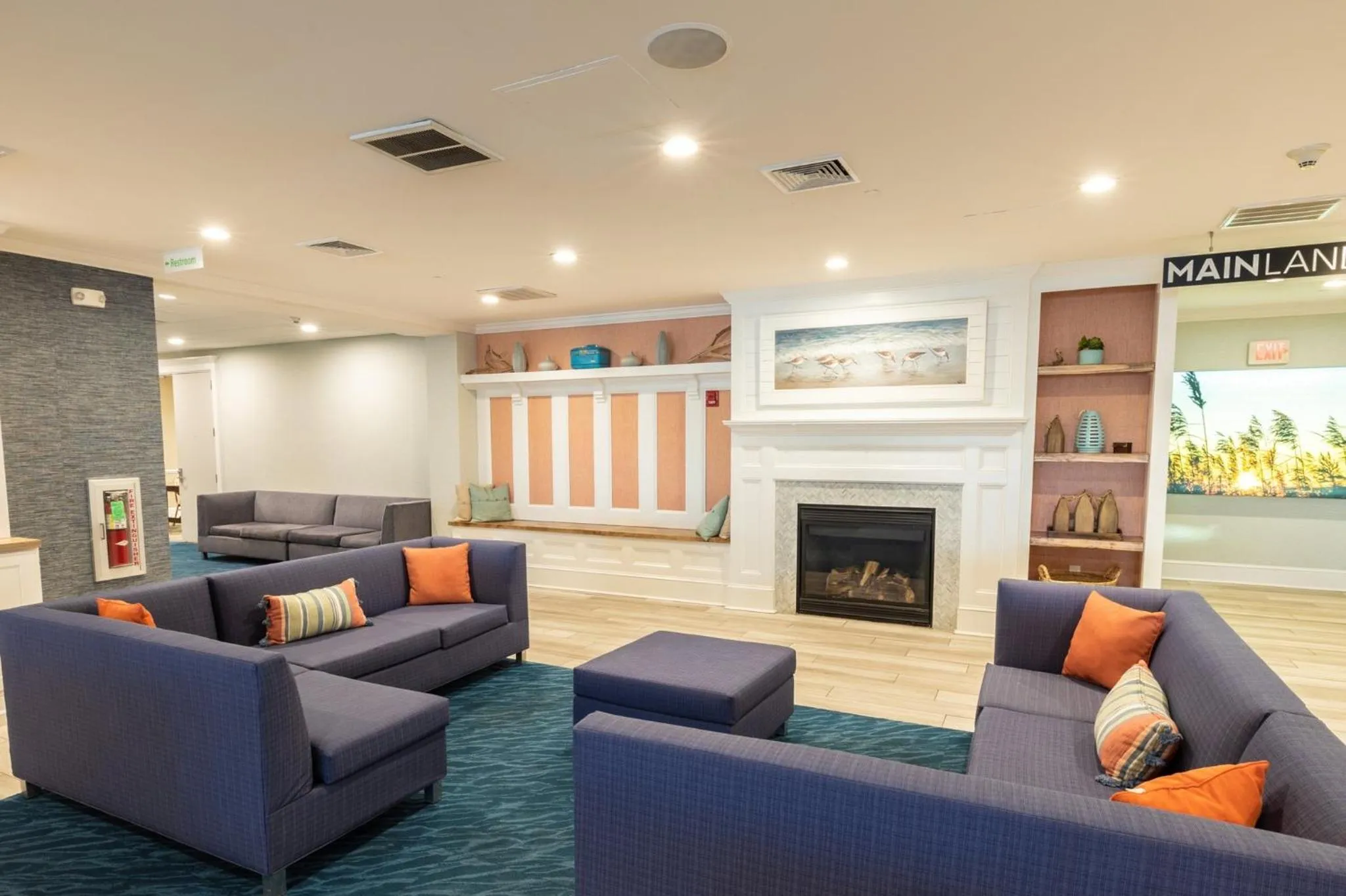 Lobby or reception in Holiday Inn Manahawkin/Long Beach Island by IHG