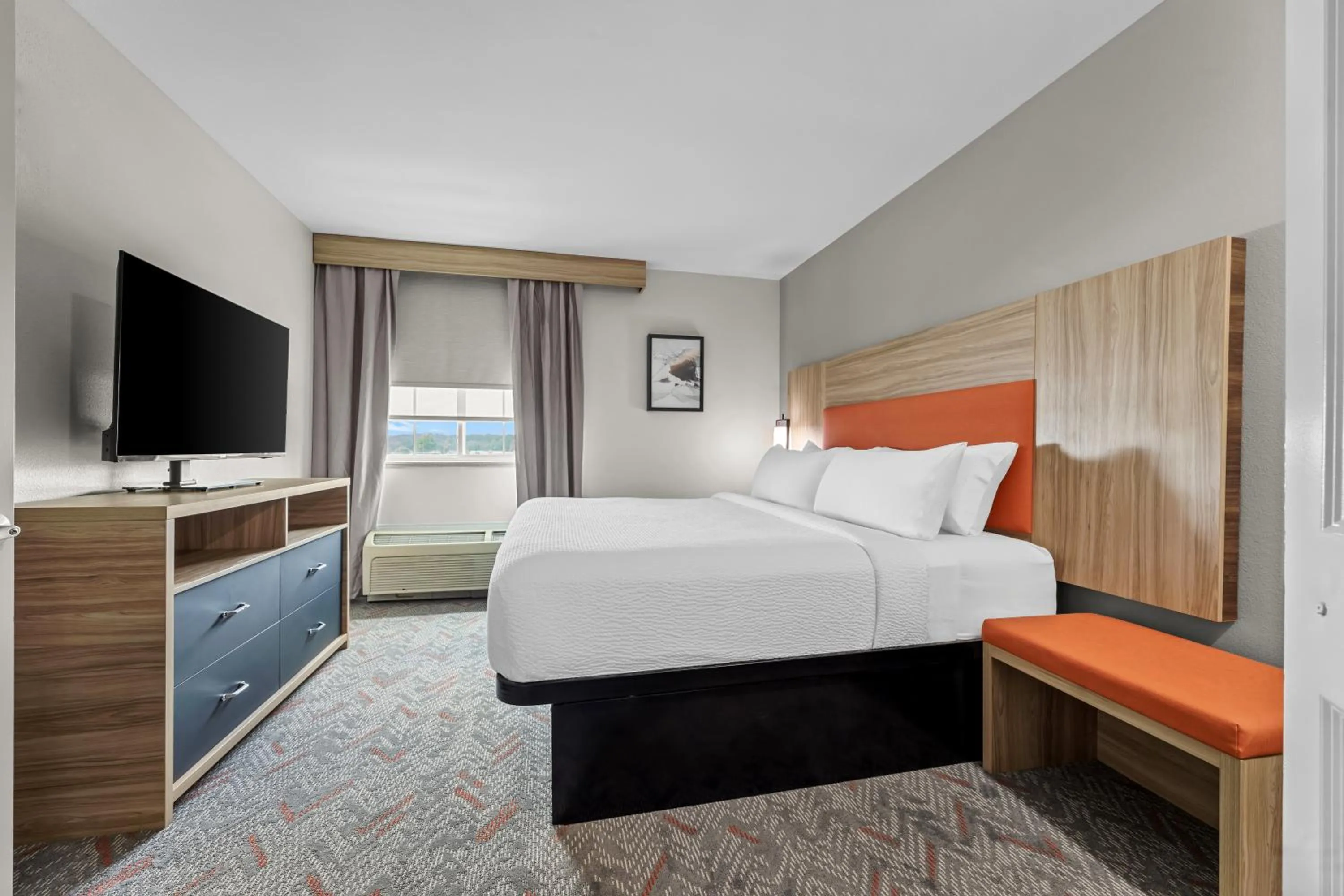 Bed in Candlewood Suites Flowood, MS by IHG