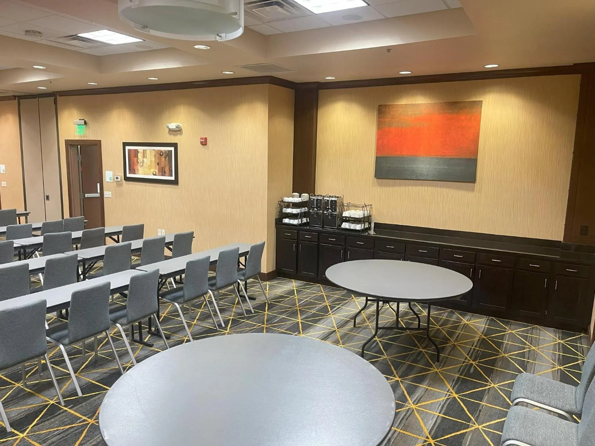 Meeting/conference room in Holiday Inn Jackson NW - Airport Road by IHG