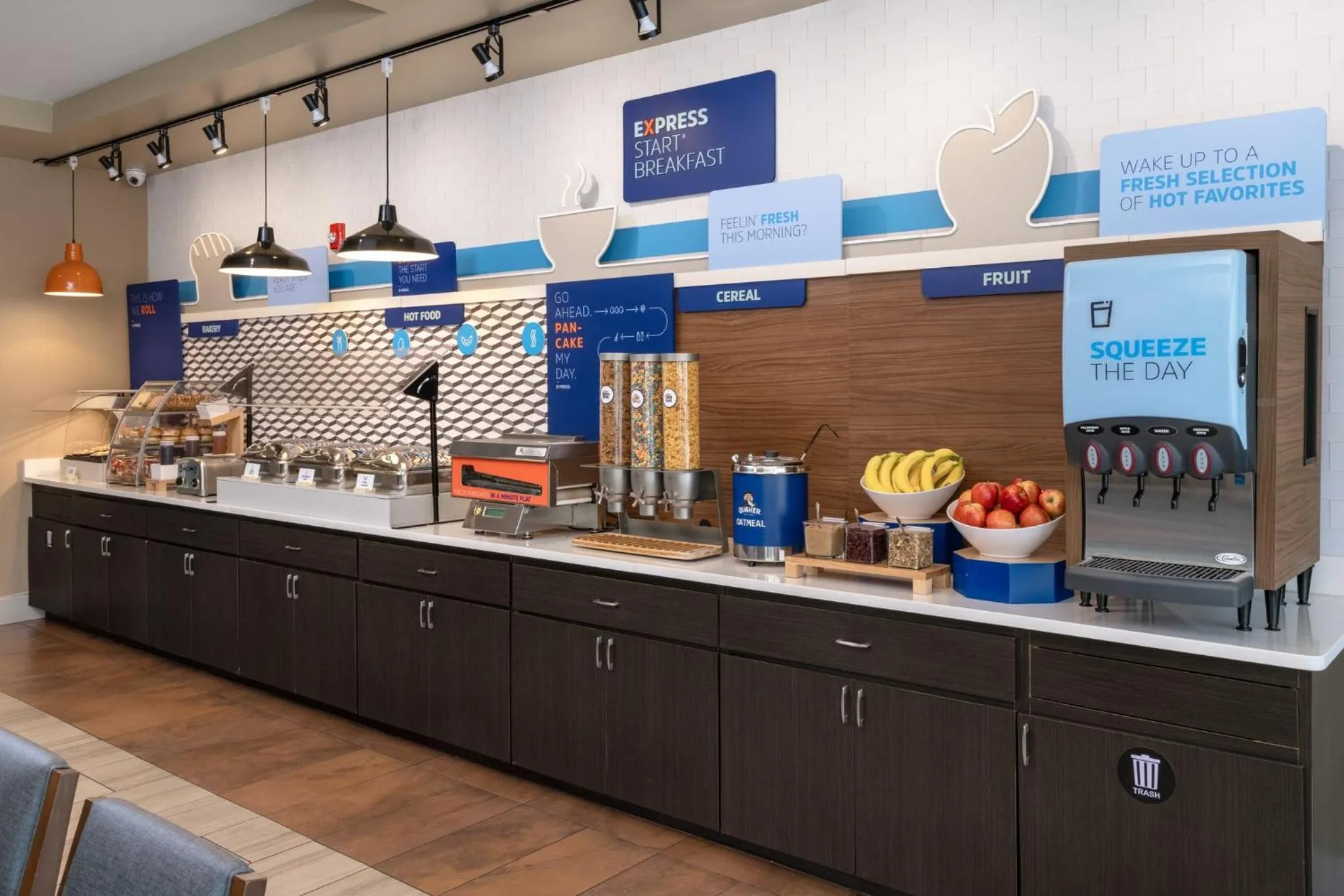 Breakfast in Holiday Inn Express & Suites Lakeland South by IHG