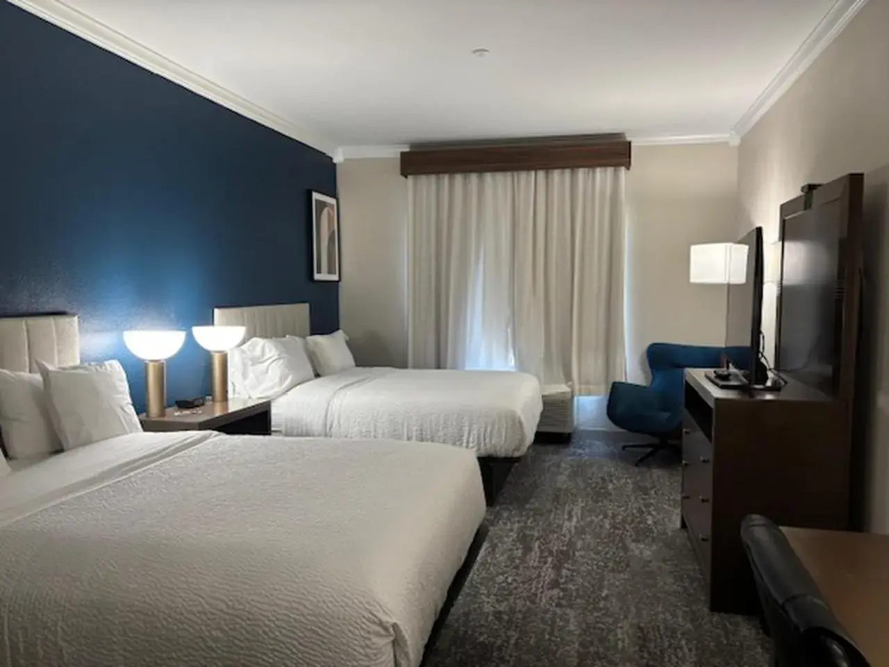 Room with Two Queen Beds and Mobility/Hearing Access and Roll-In Shower, Non-Smoking in Wyndham Lake Charles Room with Two Queen Beds and Mobility/Hearing Access and Roll-In Shower, Non-Smoking in Wyndham Lake Charles