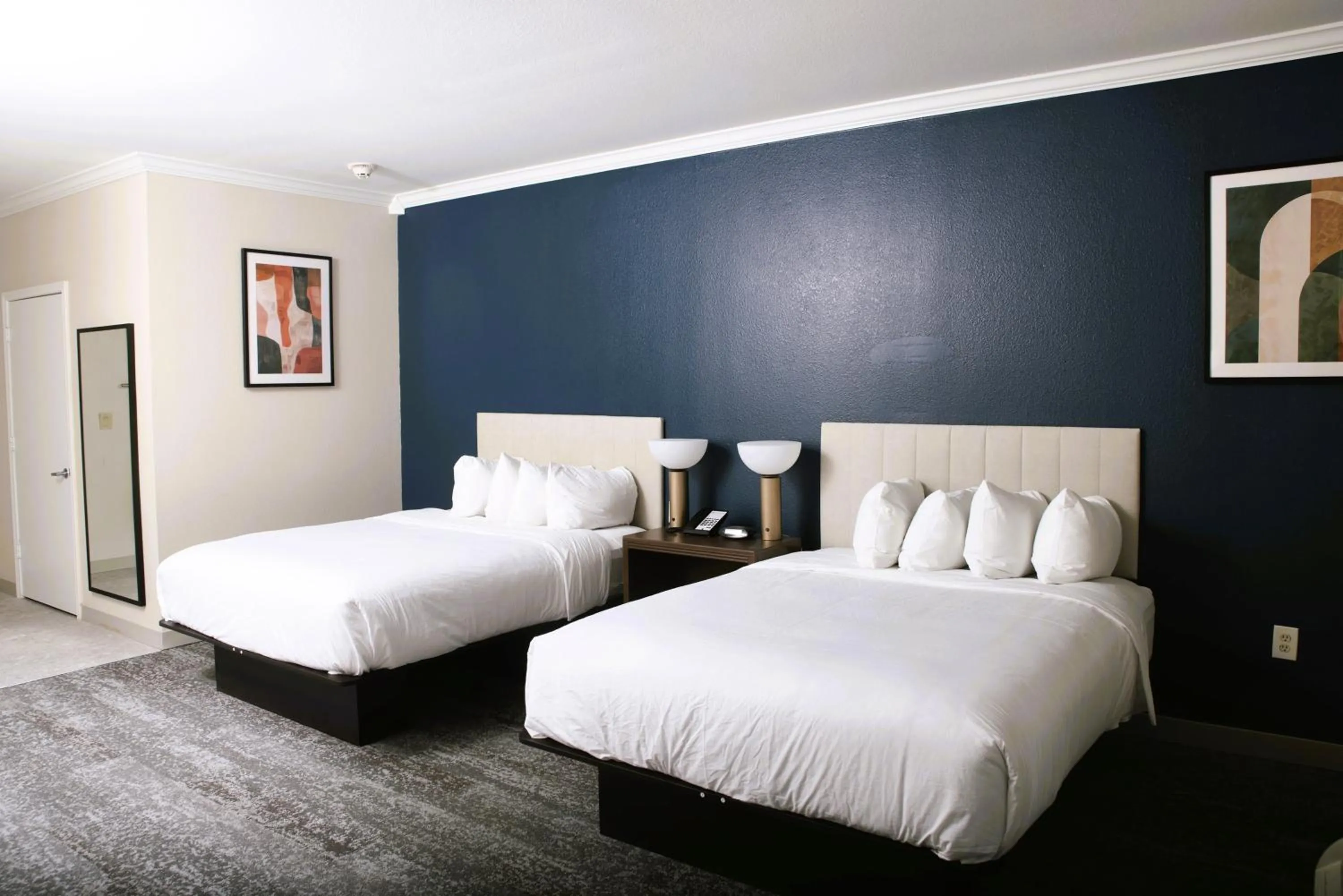 Bed in Wyndham Lake Charles