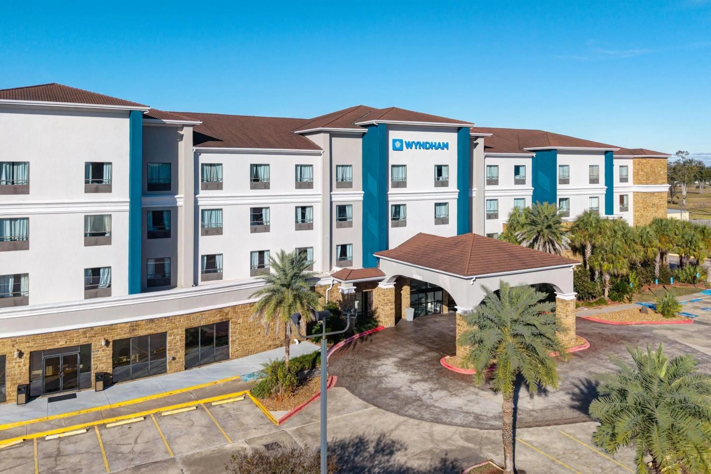 Property building in Wyndham Lake Charles