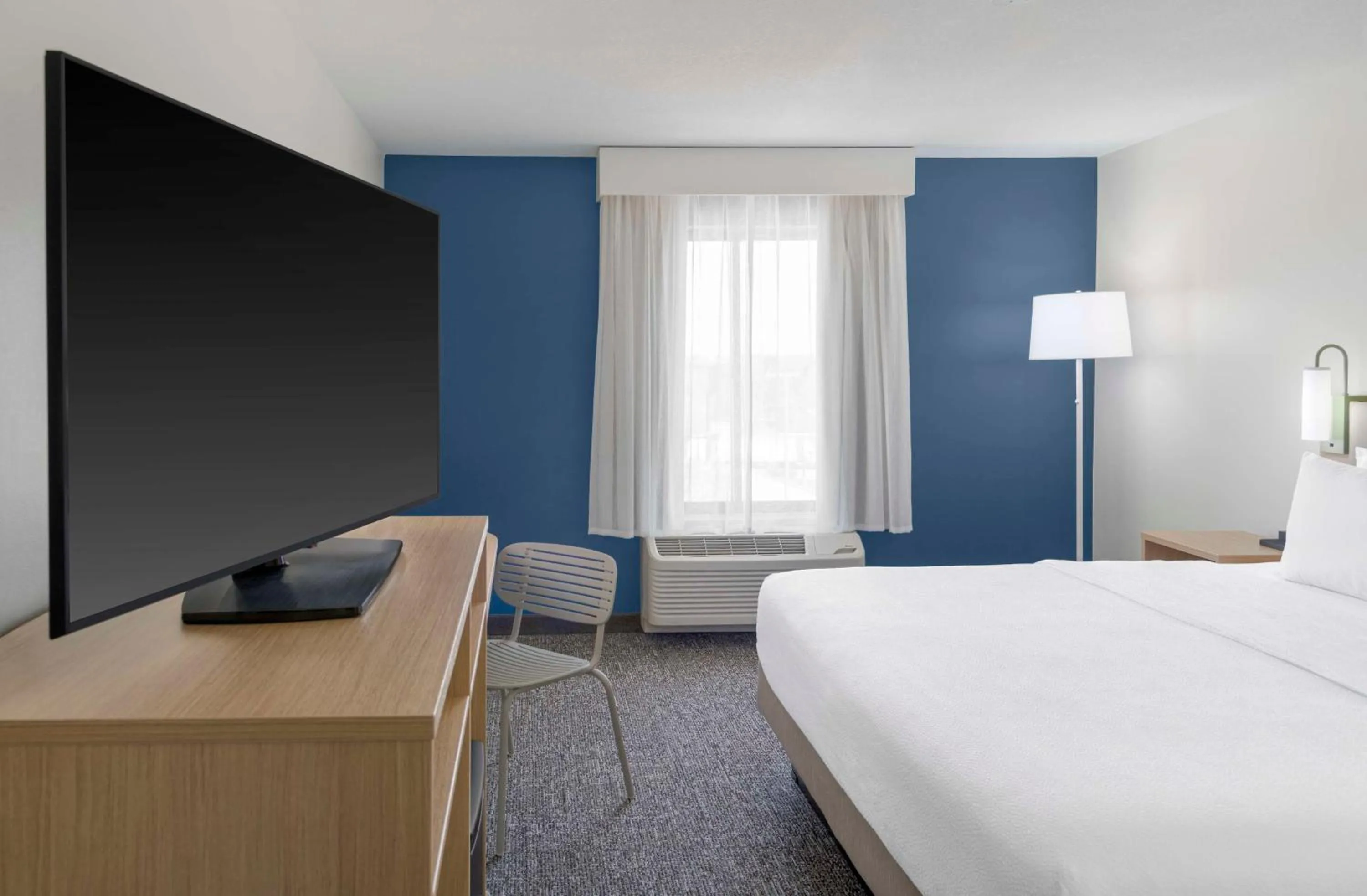 Bed in Spark By Hilton Lansing