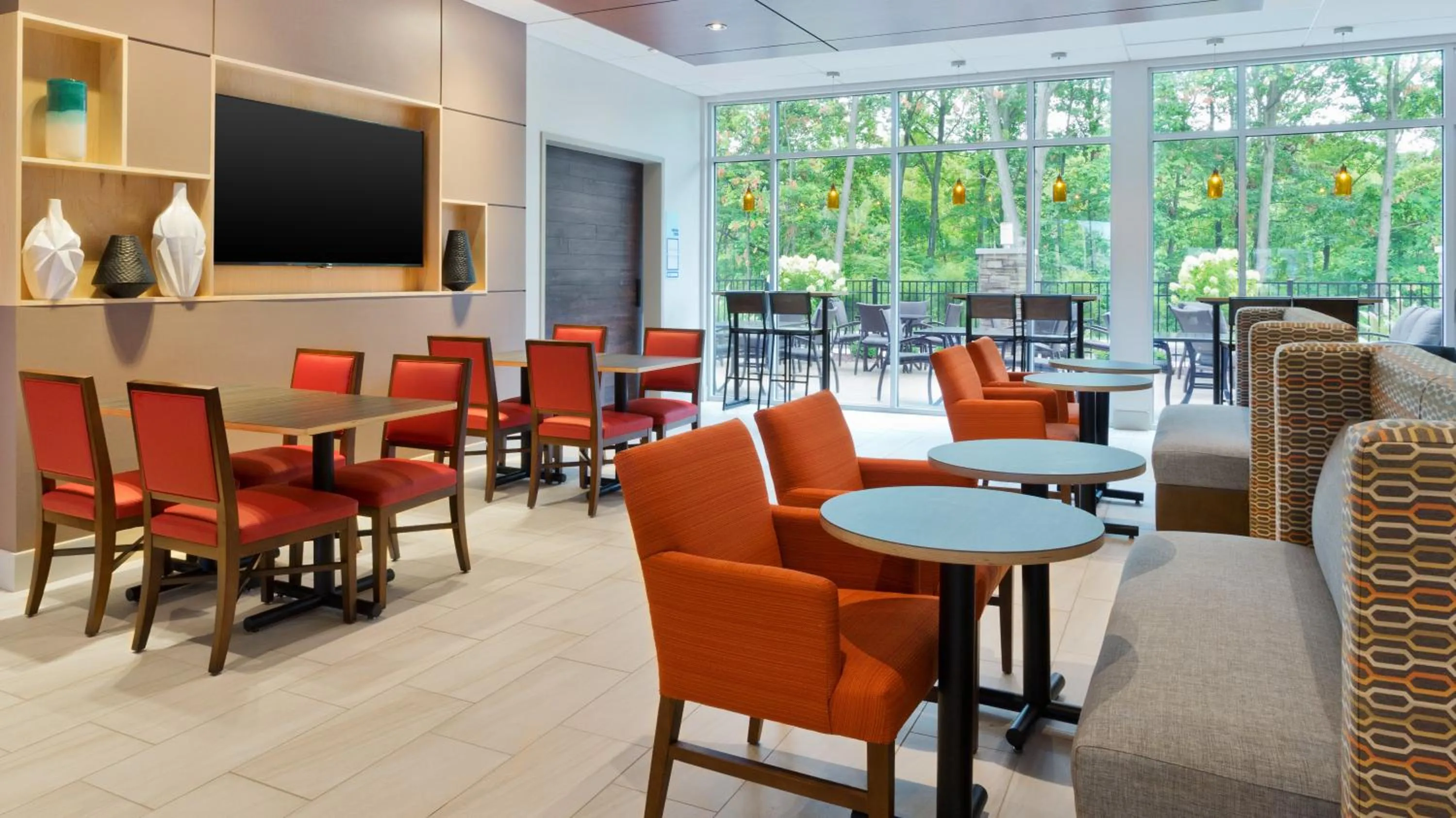 Breakfast in Holiday Inn Express & Suites Medina by IHG