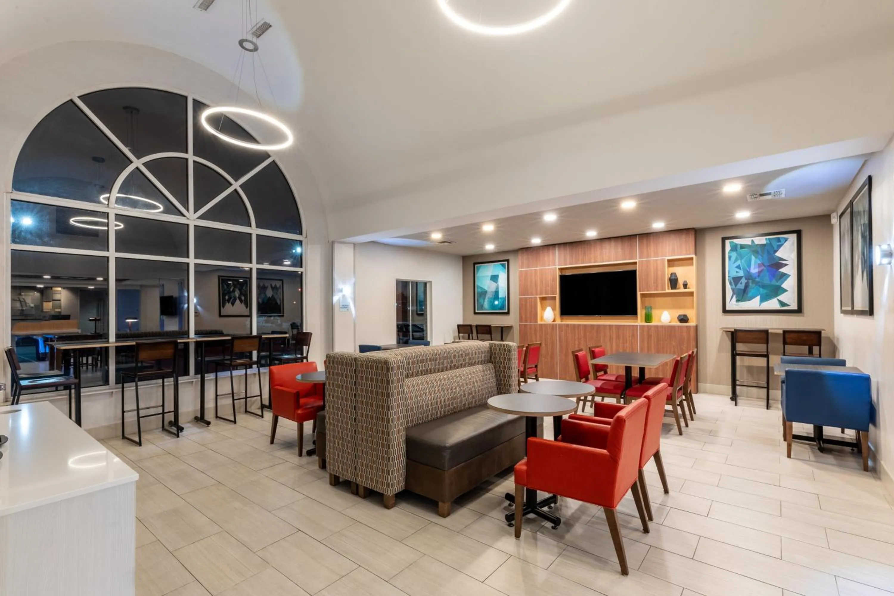 Breakfast in Holiday Inn Express Minden by IHG