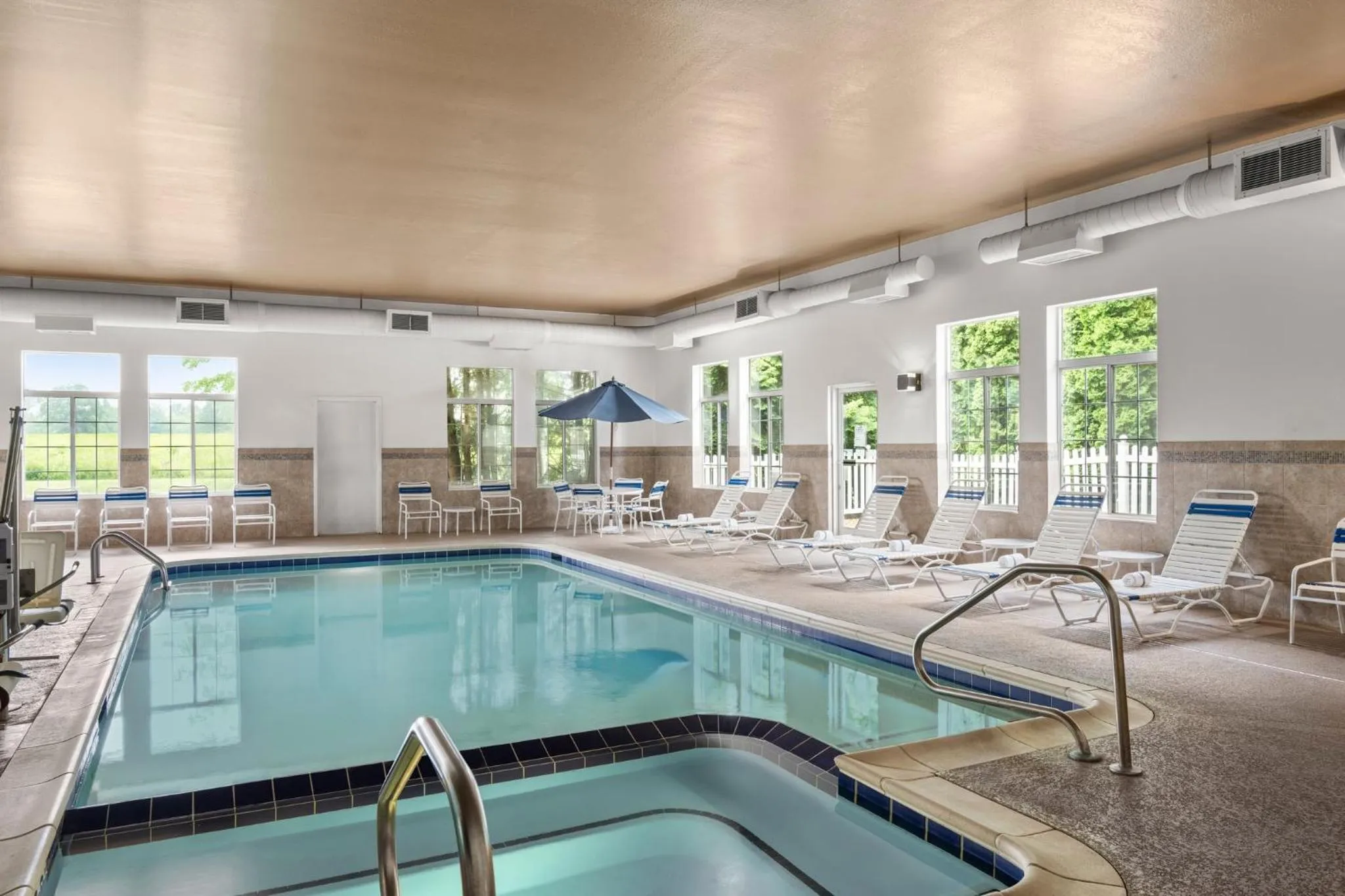 Swimming pool in Holiday Inn Express & Suites New Buffalo, MI by IHG