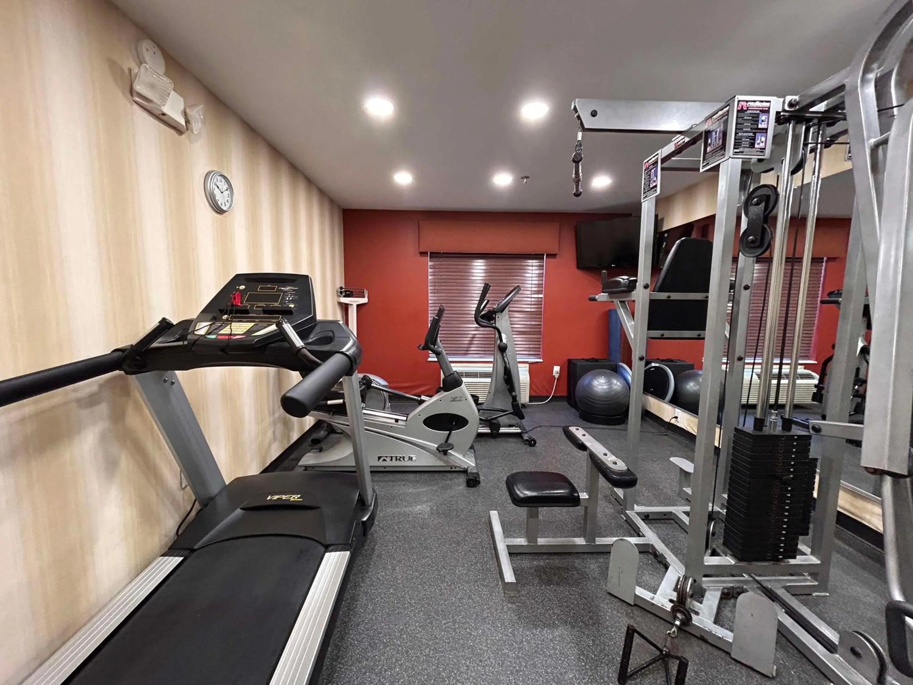 Fitness centre/facilities in Express Inn Leesville Ft Johnson, SureStay Collection by Best Western