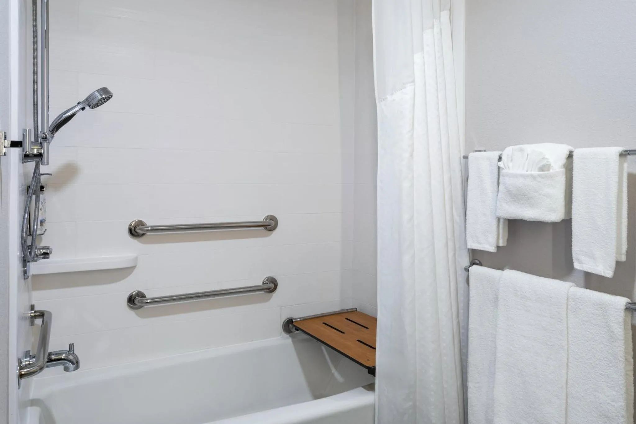 Photo of the whole room in Holiday Inn Express & Suites Midwest City by IHG