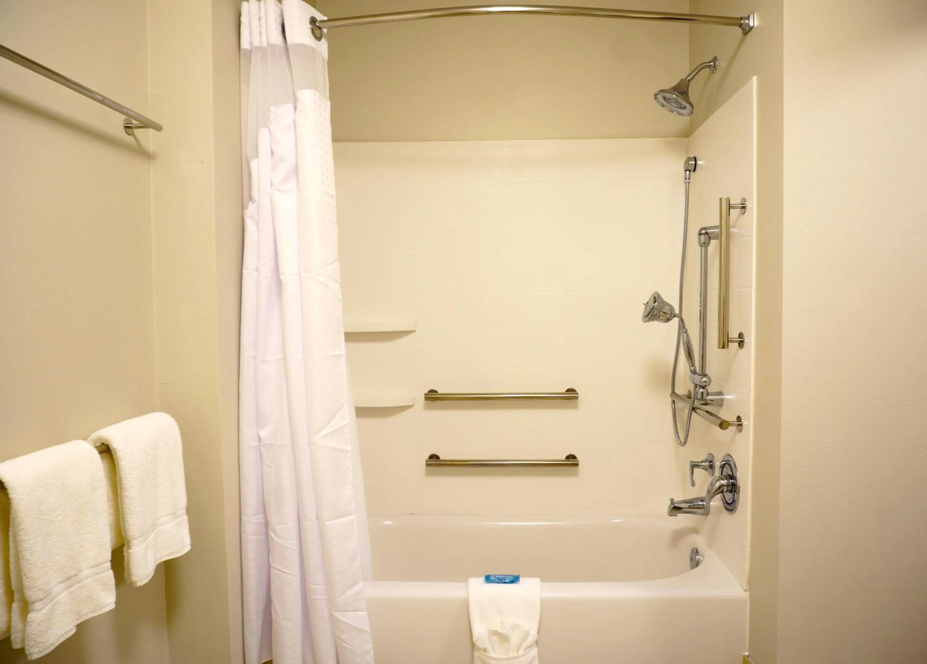 Bathroom in Holiday Inn Express & Suites Omaha - Millard Area by IHG