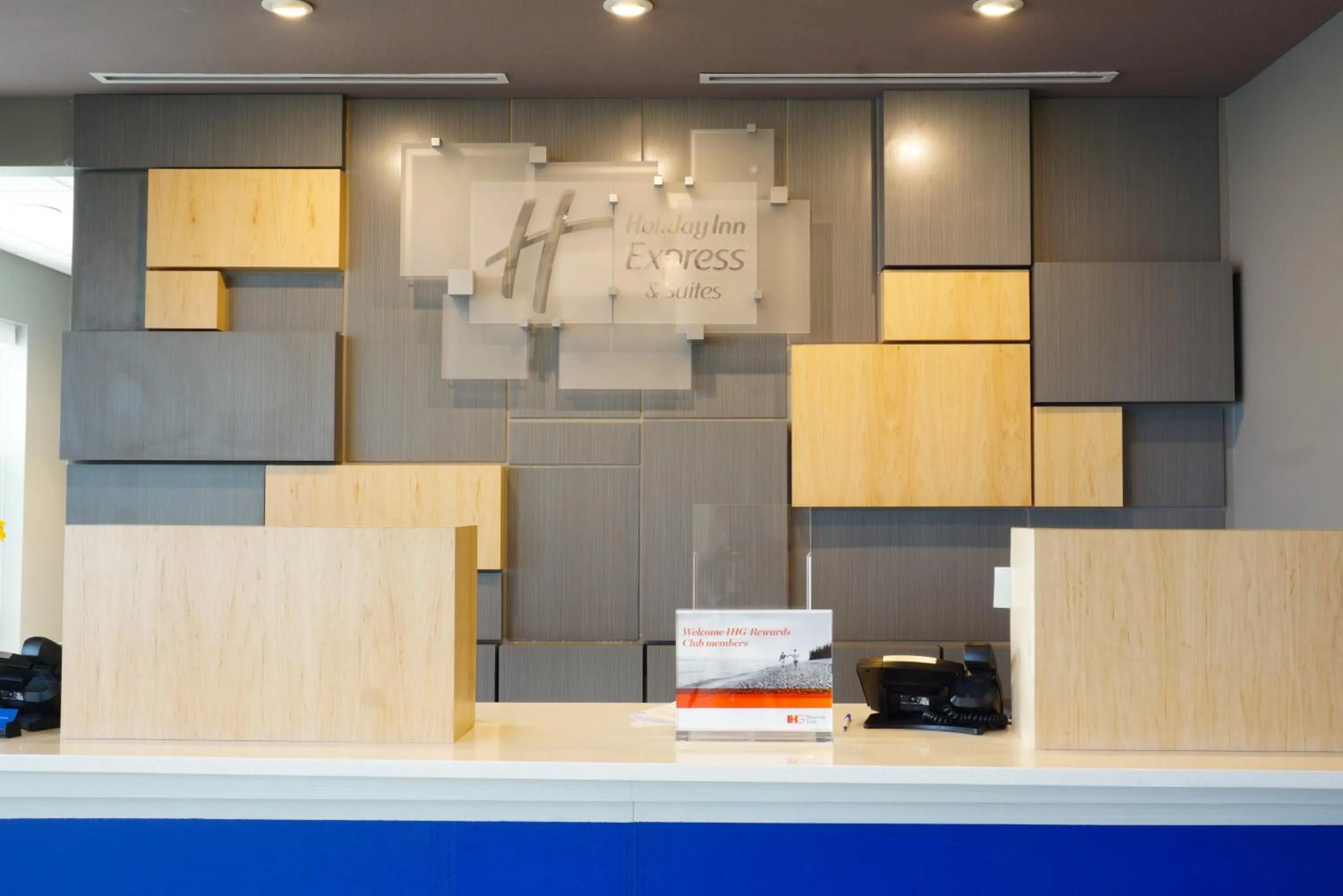 Property building in Holiday Inn Express & Suites Omaha - Millard Area by IHG