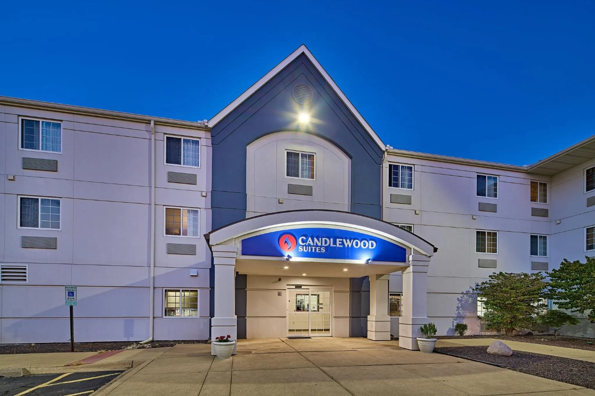 Property building in Candlewood Suites - Peoria at Grand Prairie by IHG
