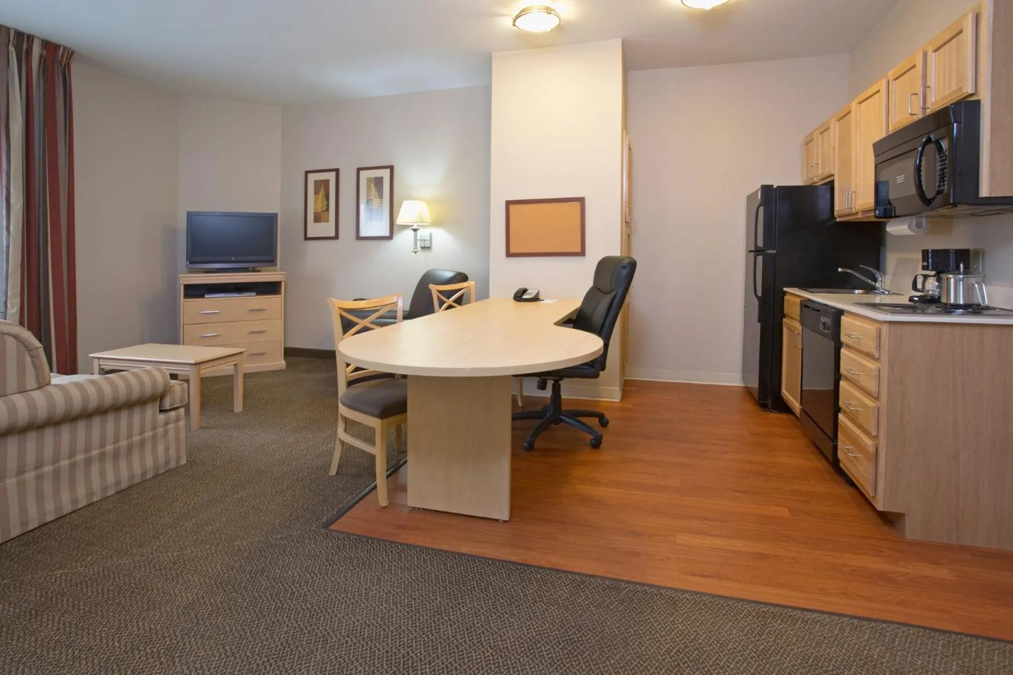 Photo of the whole room in Candlewood Suites - Peoria at Grand Prairie by IHG