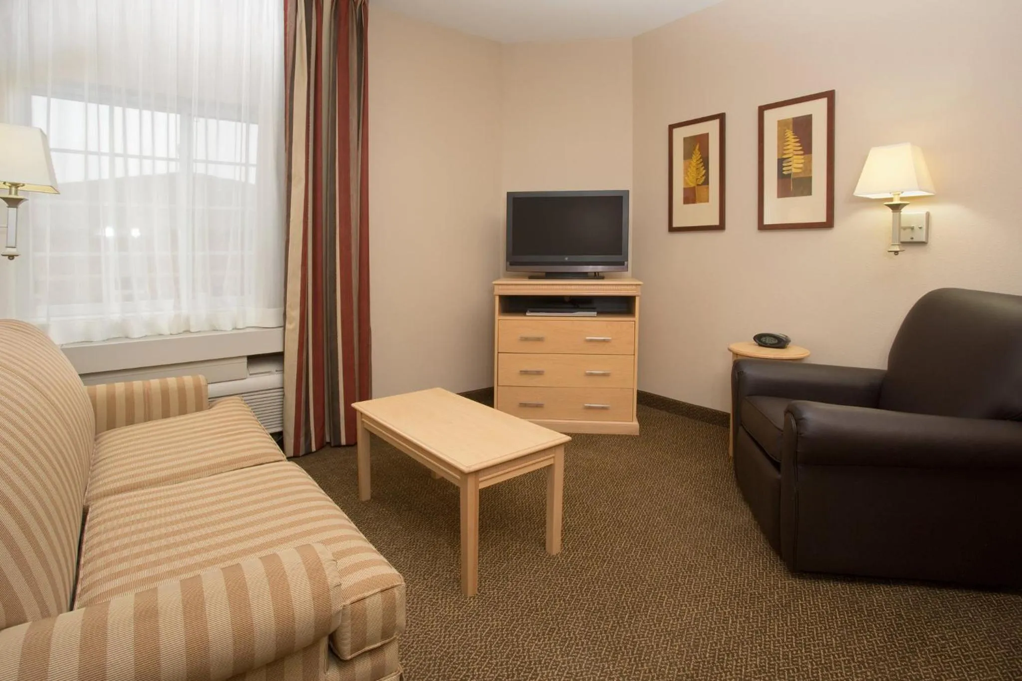 Photo of the whole room in Candlewood Suites - Peoria at Grand Prairie by IHG