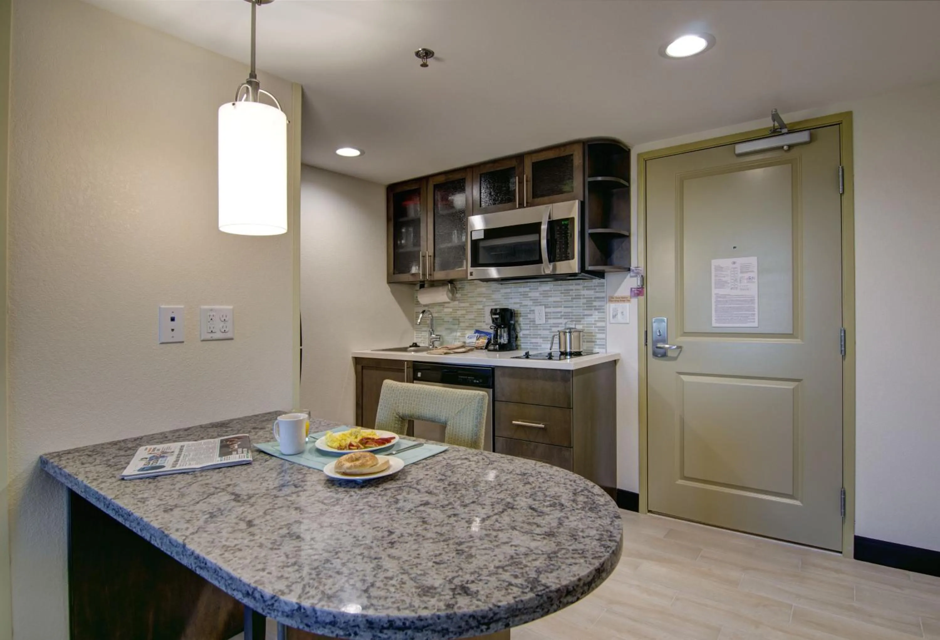 Bedroom in Candlewood Suites Richmond - West Broad by IHG