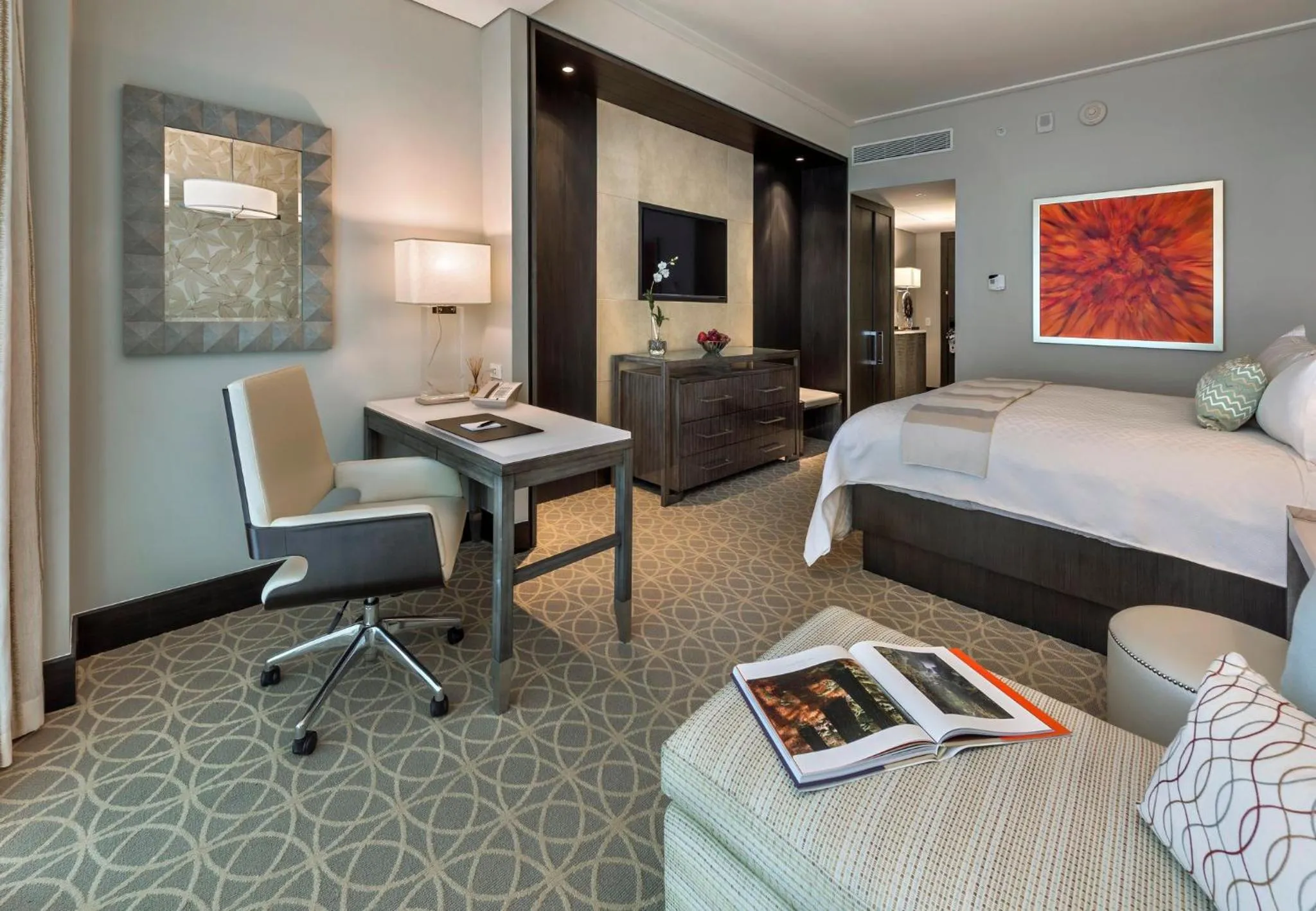 Photo of the whole room, Bed in InterContinental Real Santo Domingo by IHG