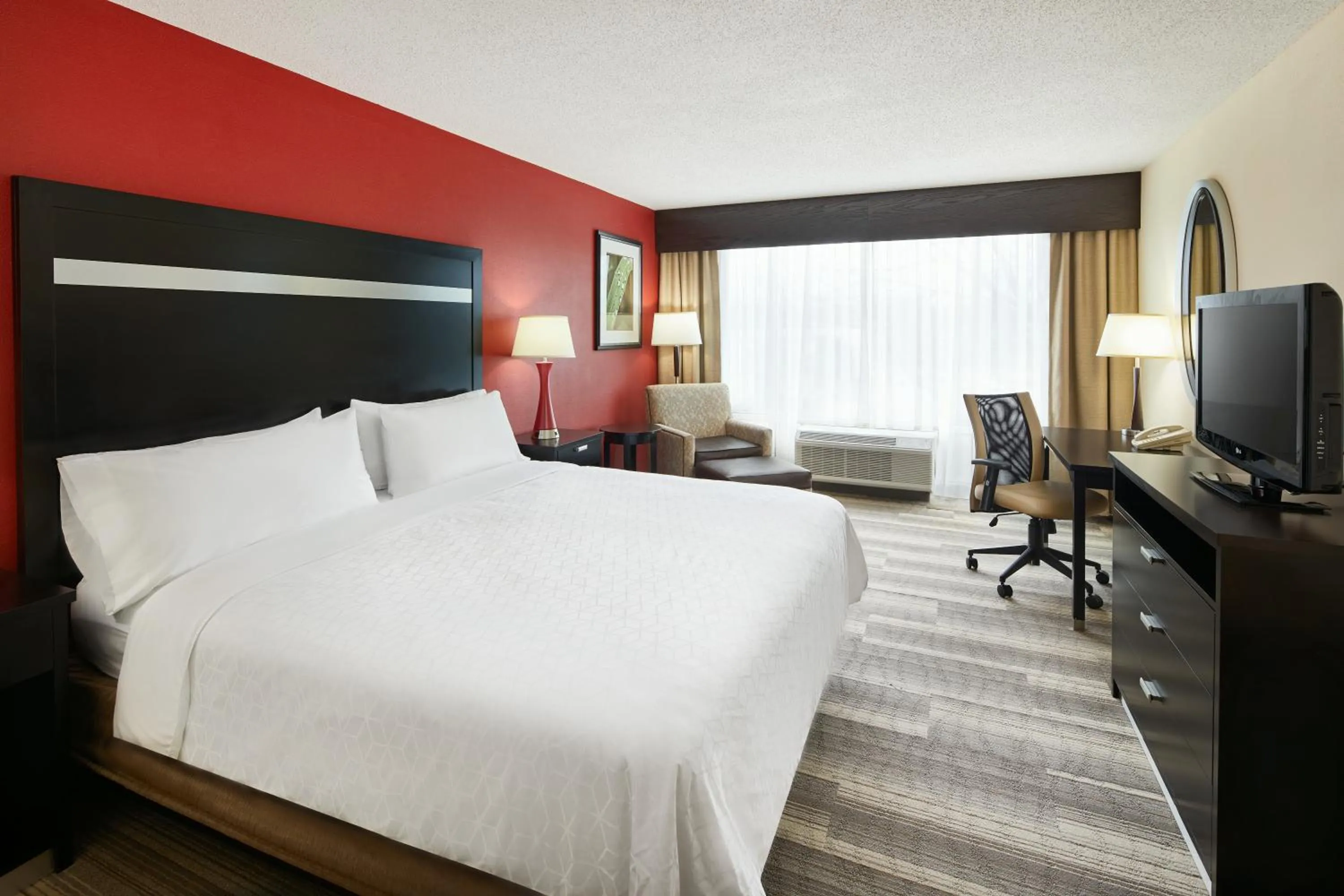 Bed in Holiday Inn Express & Suites I-26 & Us 29 At Westgate Mall by IHG