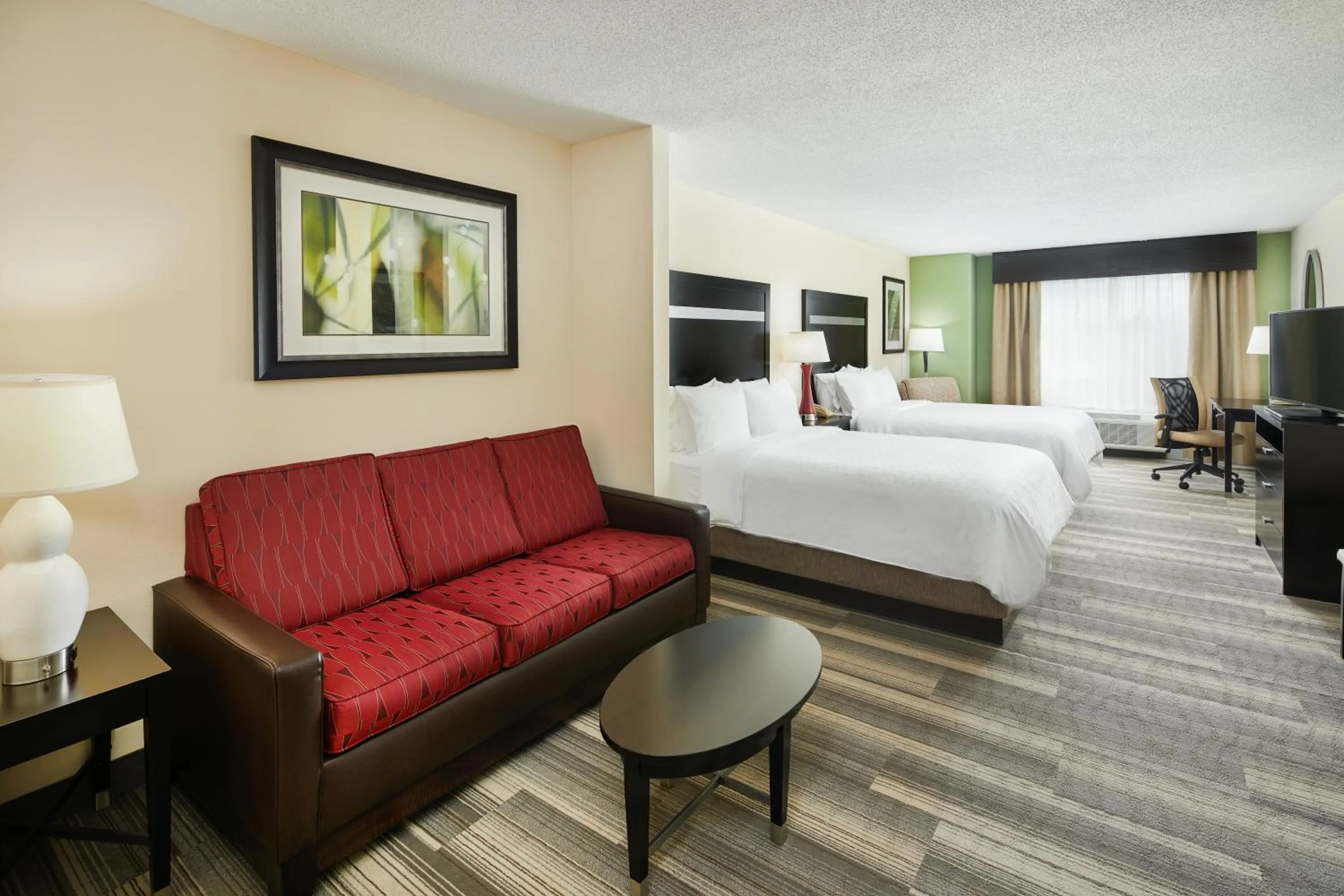 Bed in Holiday Inn Express & Suites I-26 & Us 29 At Westgate Mall by IHG
