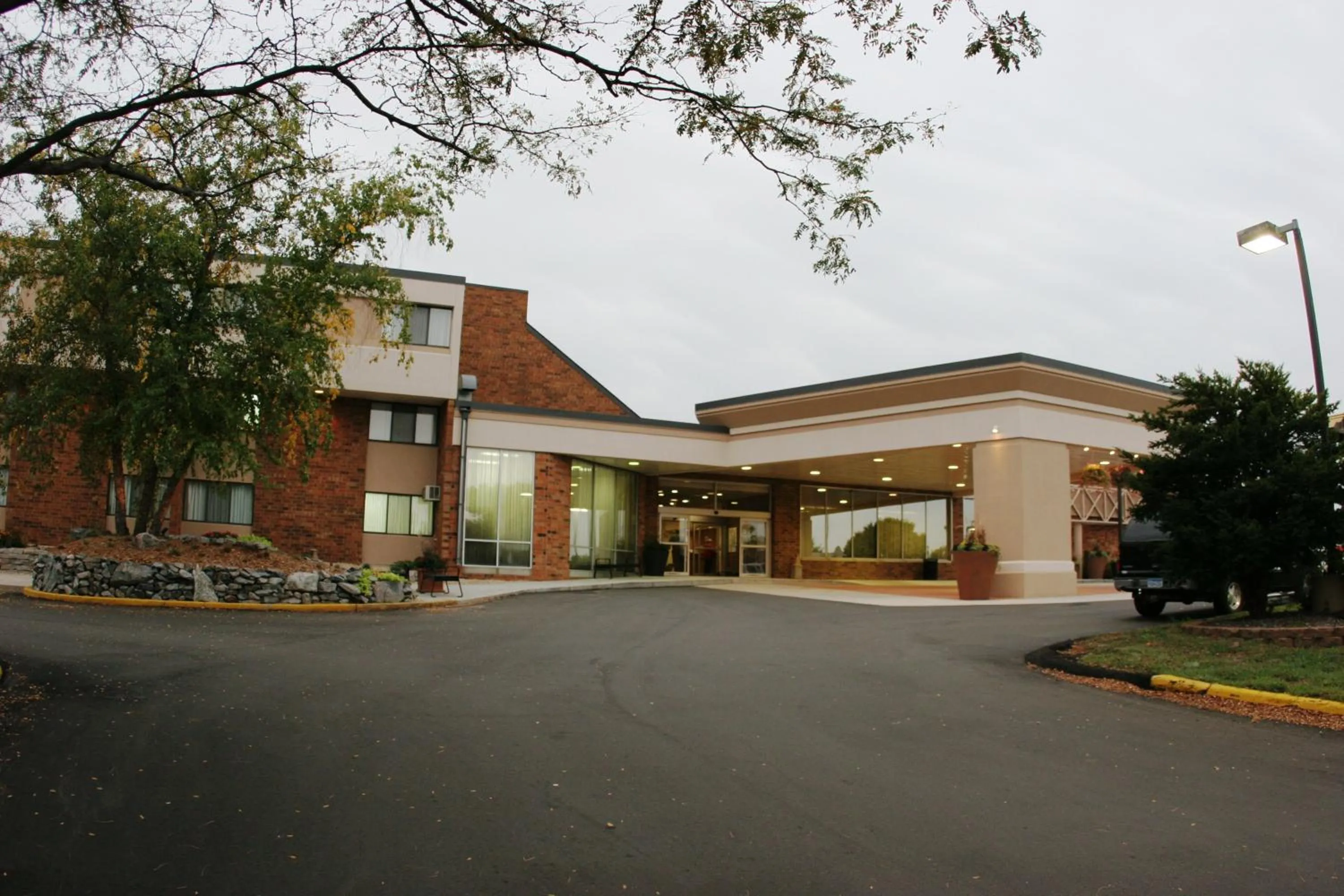 Property building in Holiday Inn & Suites St. Cloud by IHG