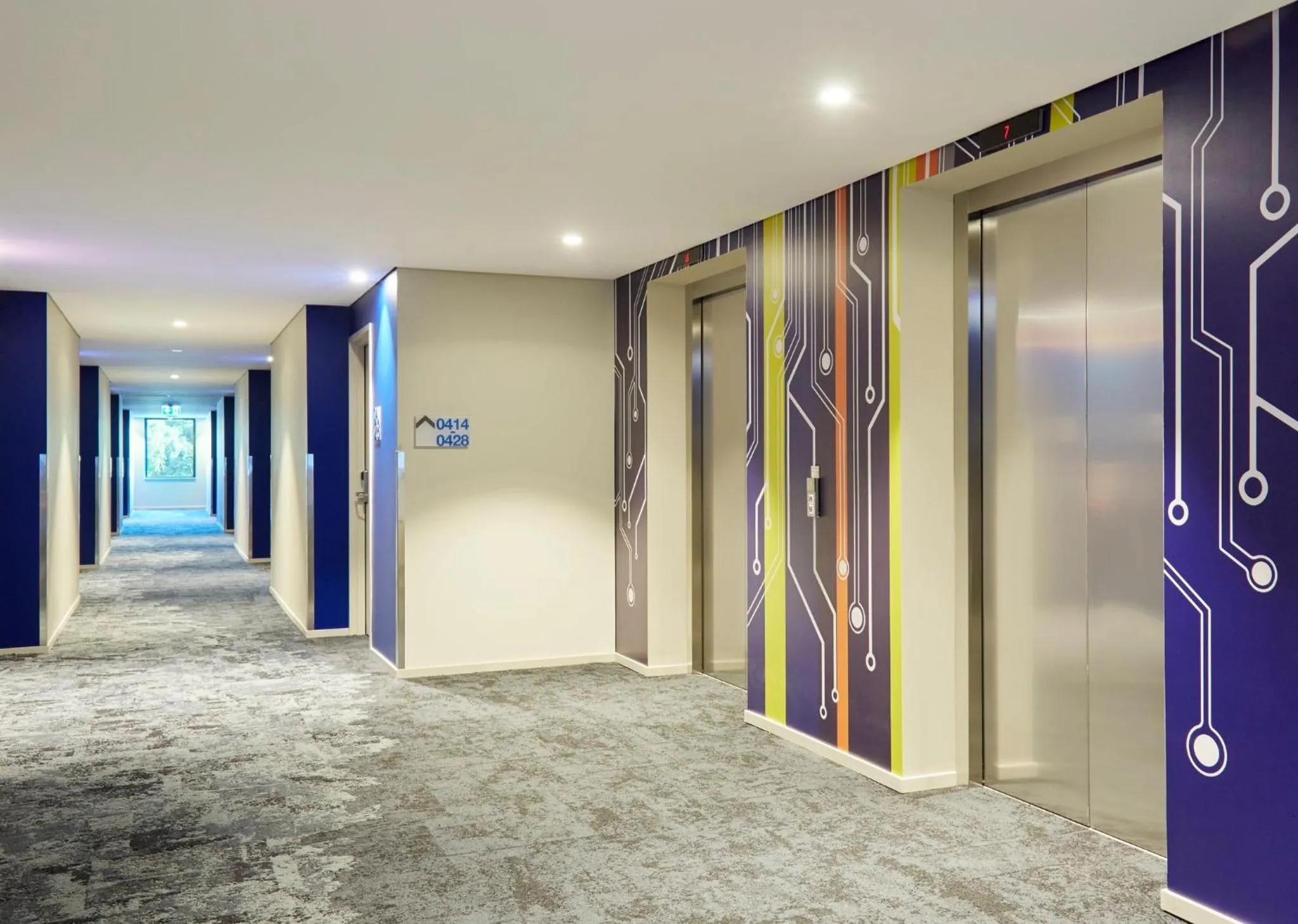 Lobby or reception in Holiday Inn Express Sydney Macquarie Park by IHG