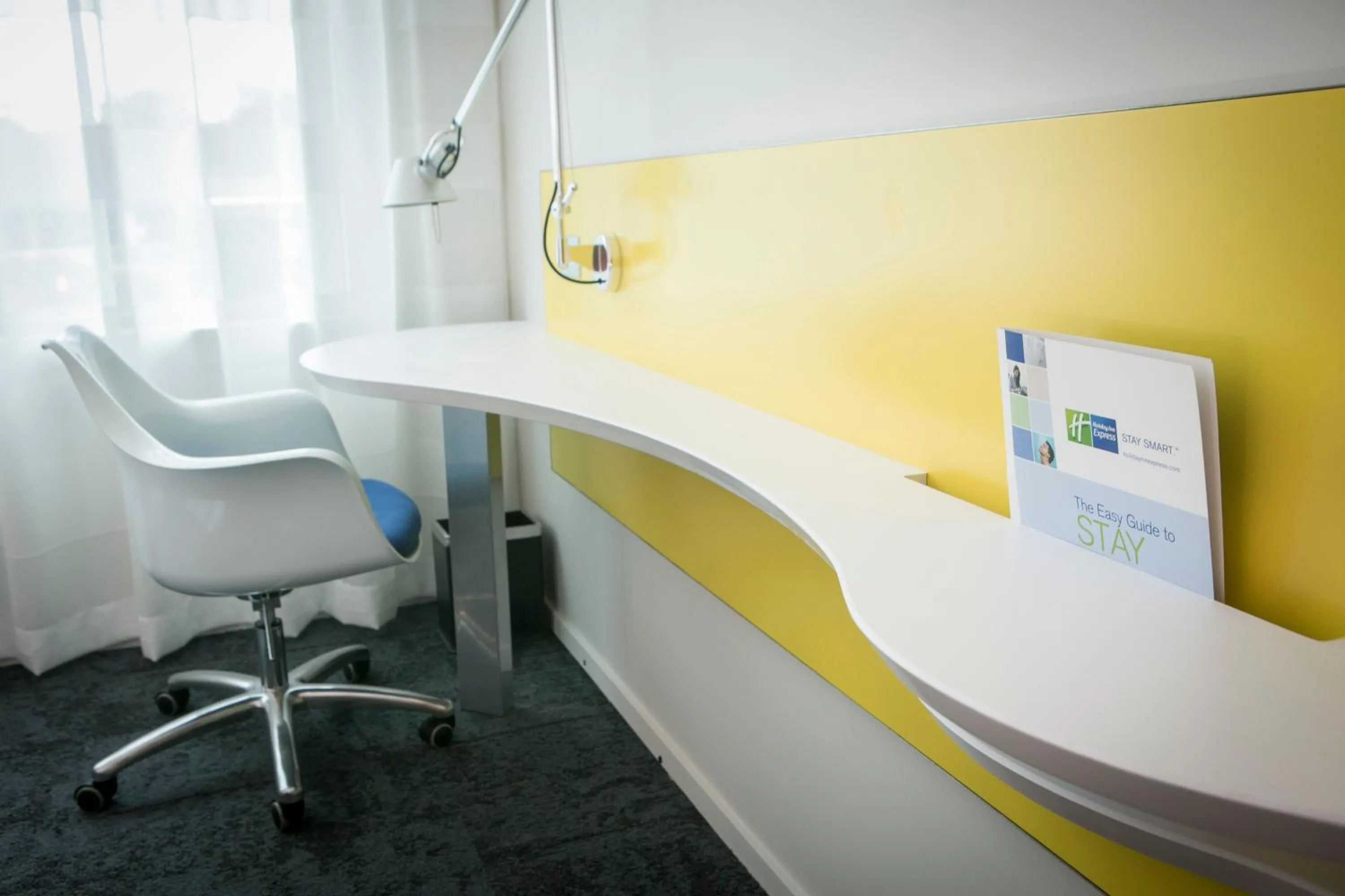 Photo of the whole room in Holiday Inn Express Sydney Macquarie Park by IHG