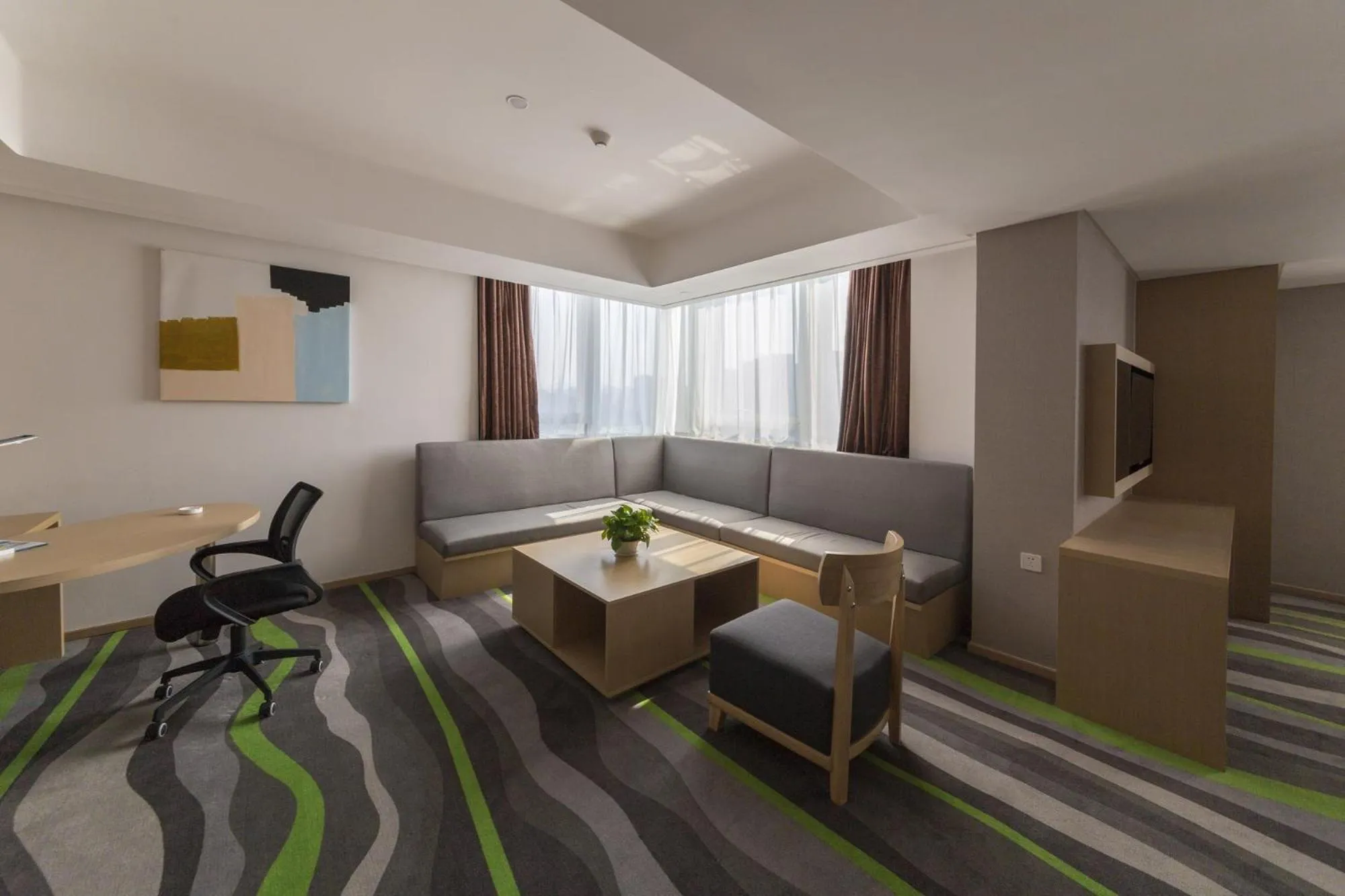 Seating area in Holiday Inn Express Jinan High-Tech Zone by IHG