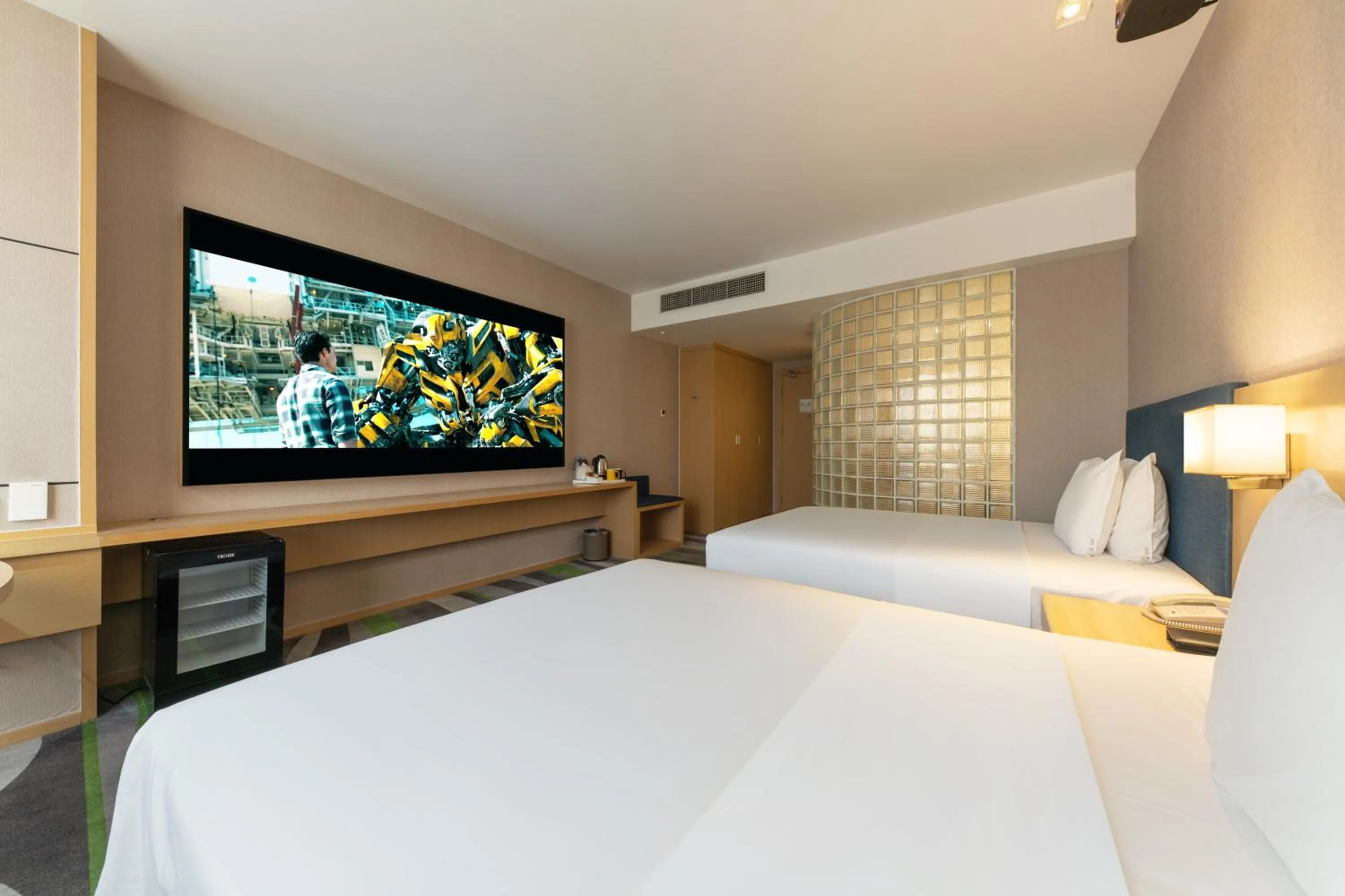 Bed in Holiday Inn Express Jinan High-Tech Zone by IHG