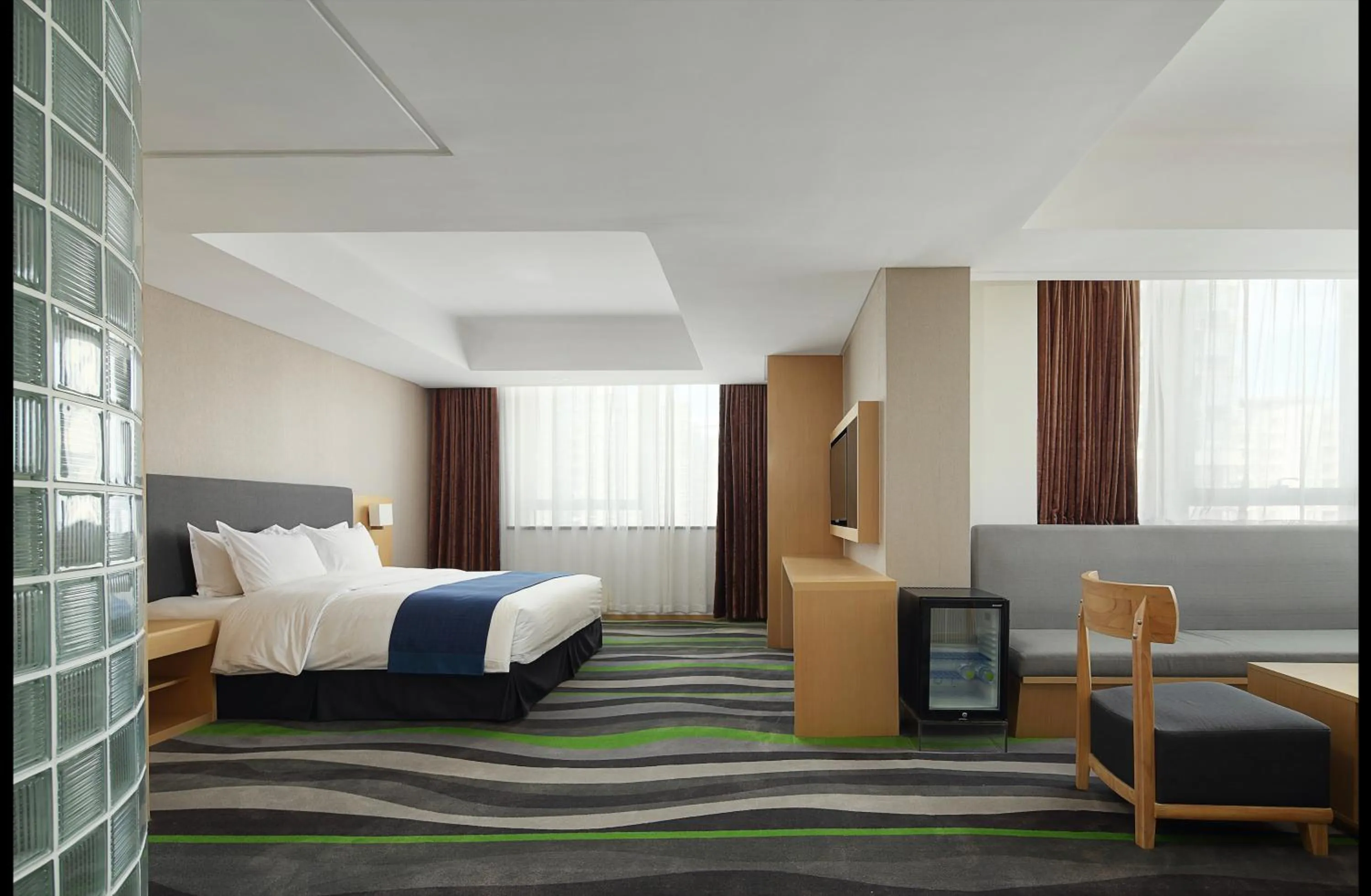 Bed in Holiday Inn Express Jinan High-Tech Zone by IHG