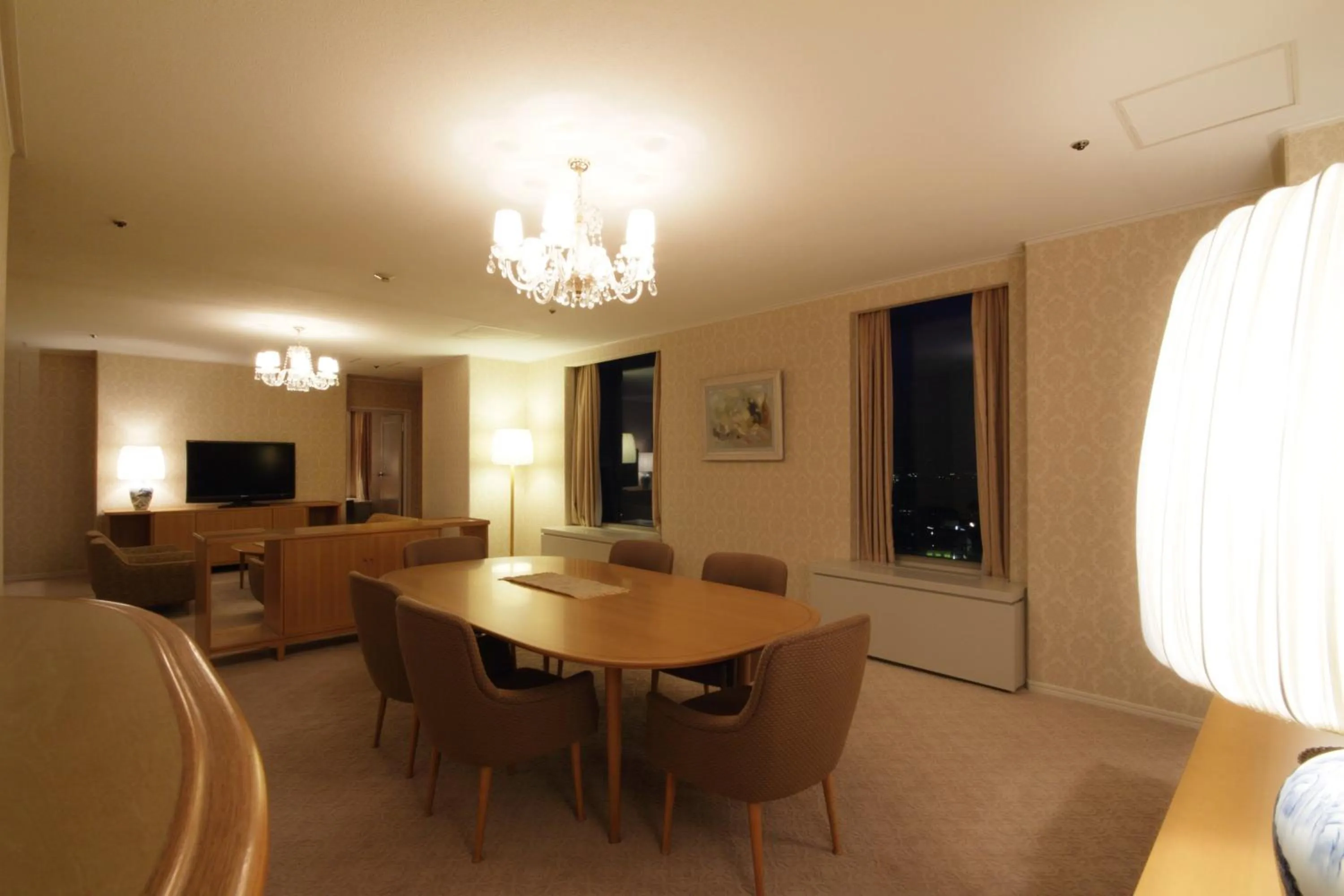 Photo of the whole room, Dining Area in ANA Crowne Plaza Ube, an IHG Hotel
