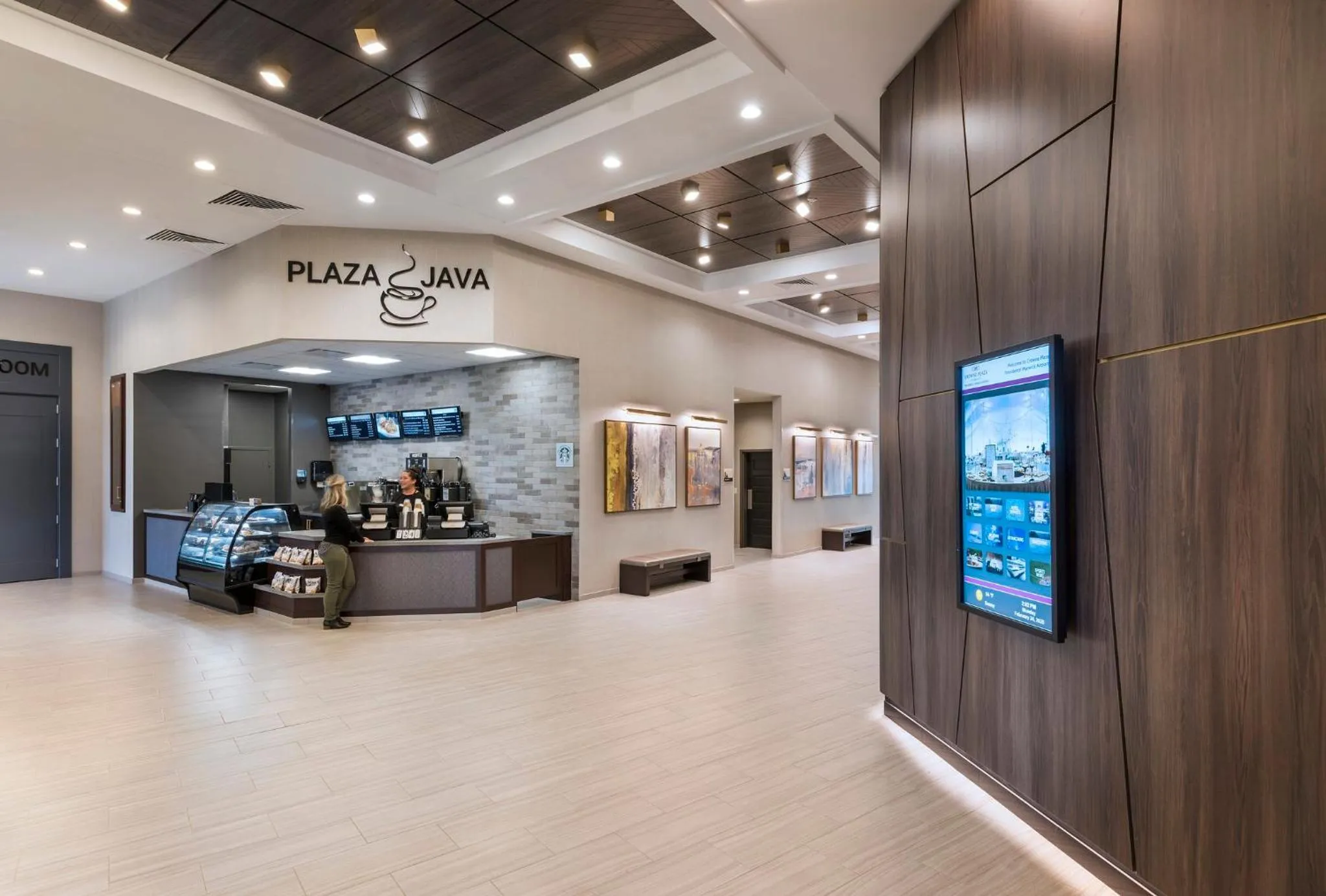 Restaurant/places to eat in Crowne Plaza Providence-Warwick (Airport) by IHG