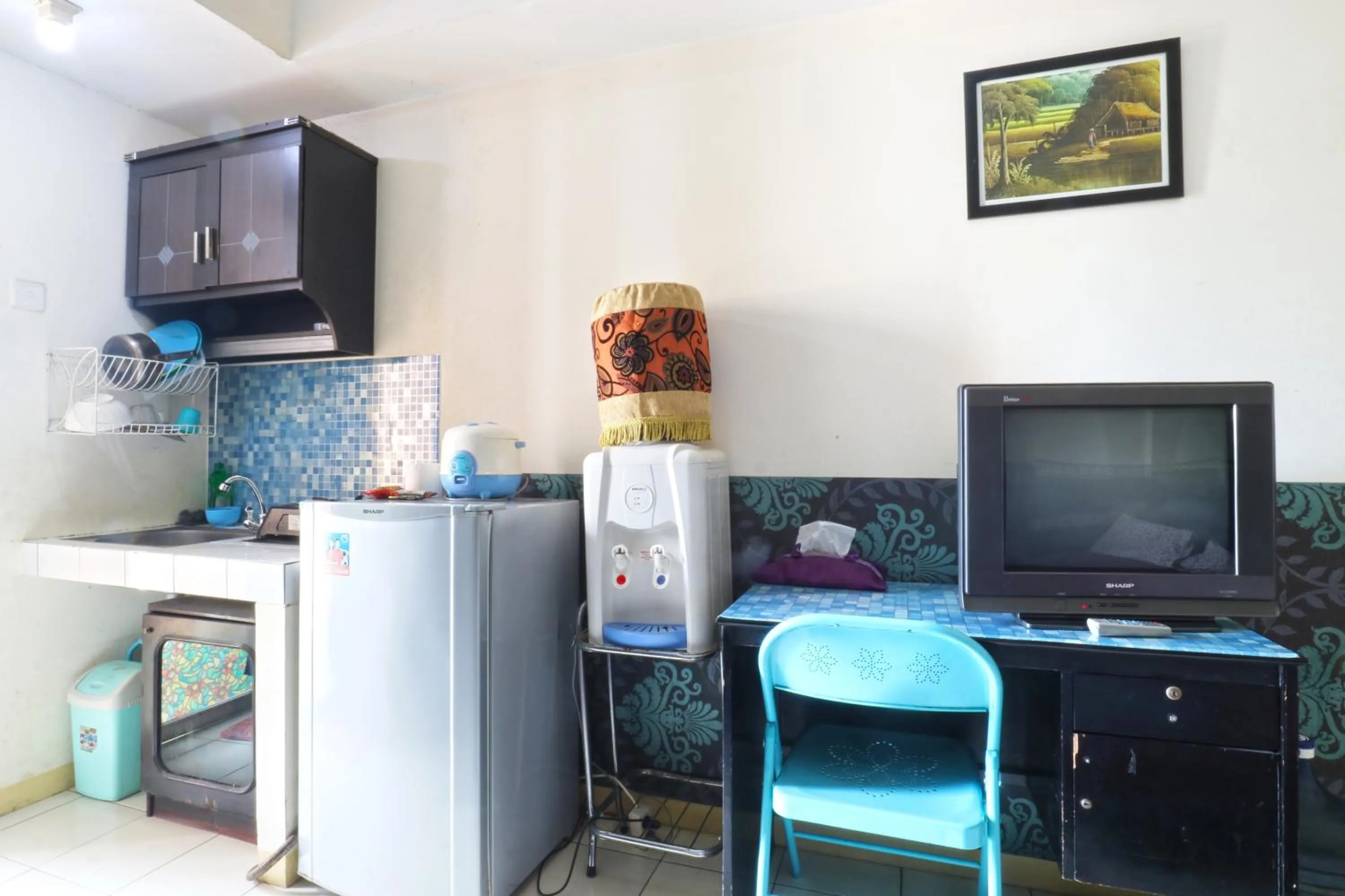 Kitchen or kitchenette in Dewi Depok Apartment Margonda Residence 2