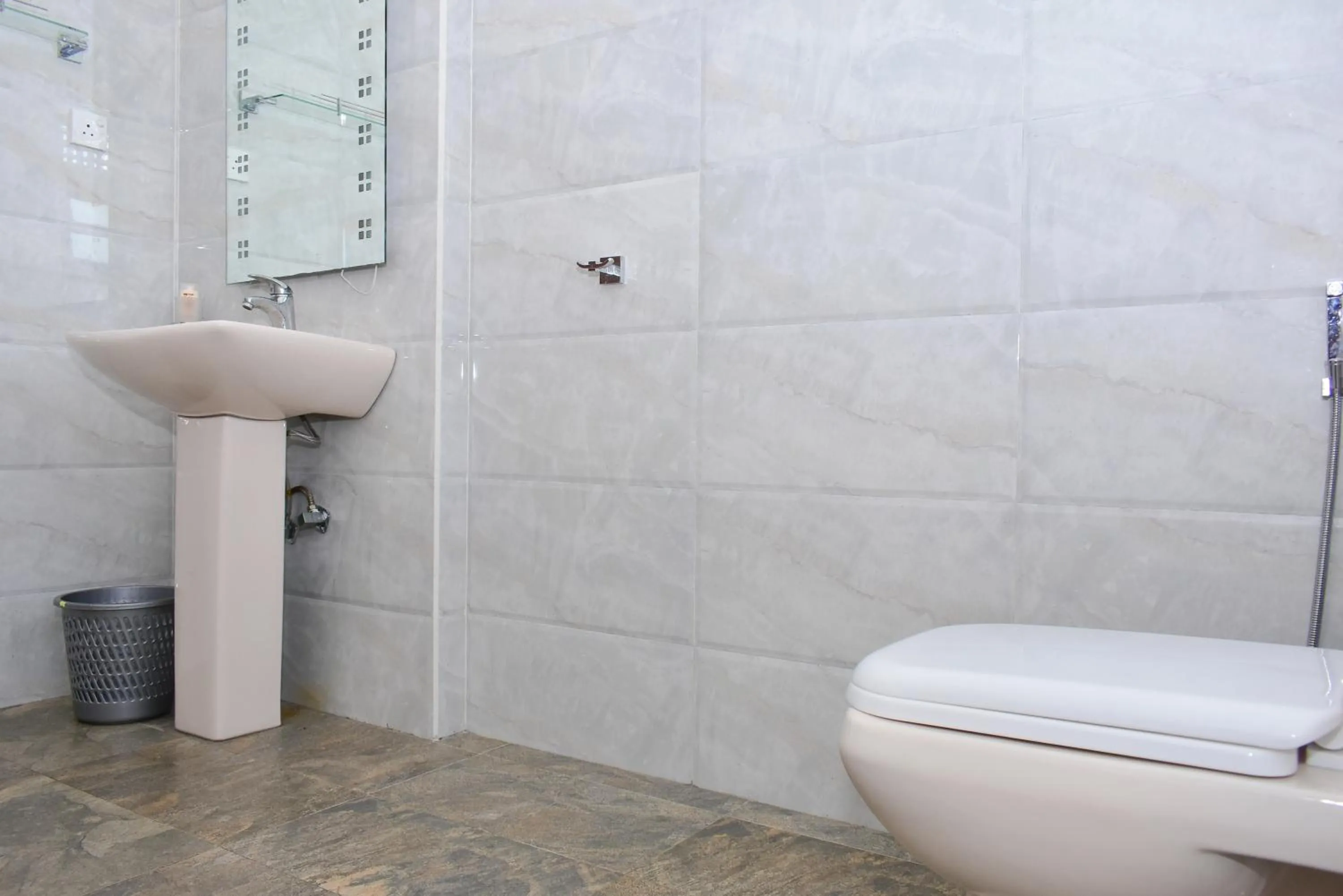 Toilet in Minuri Villa