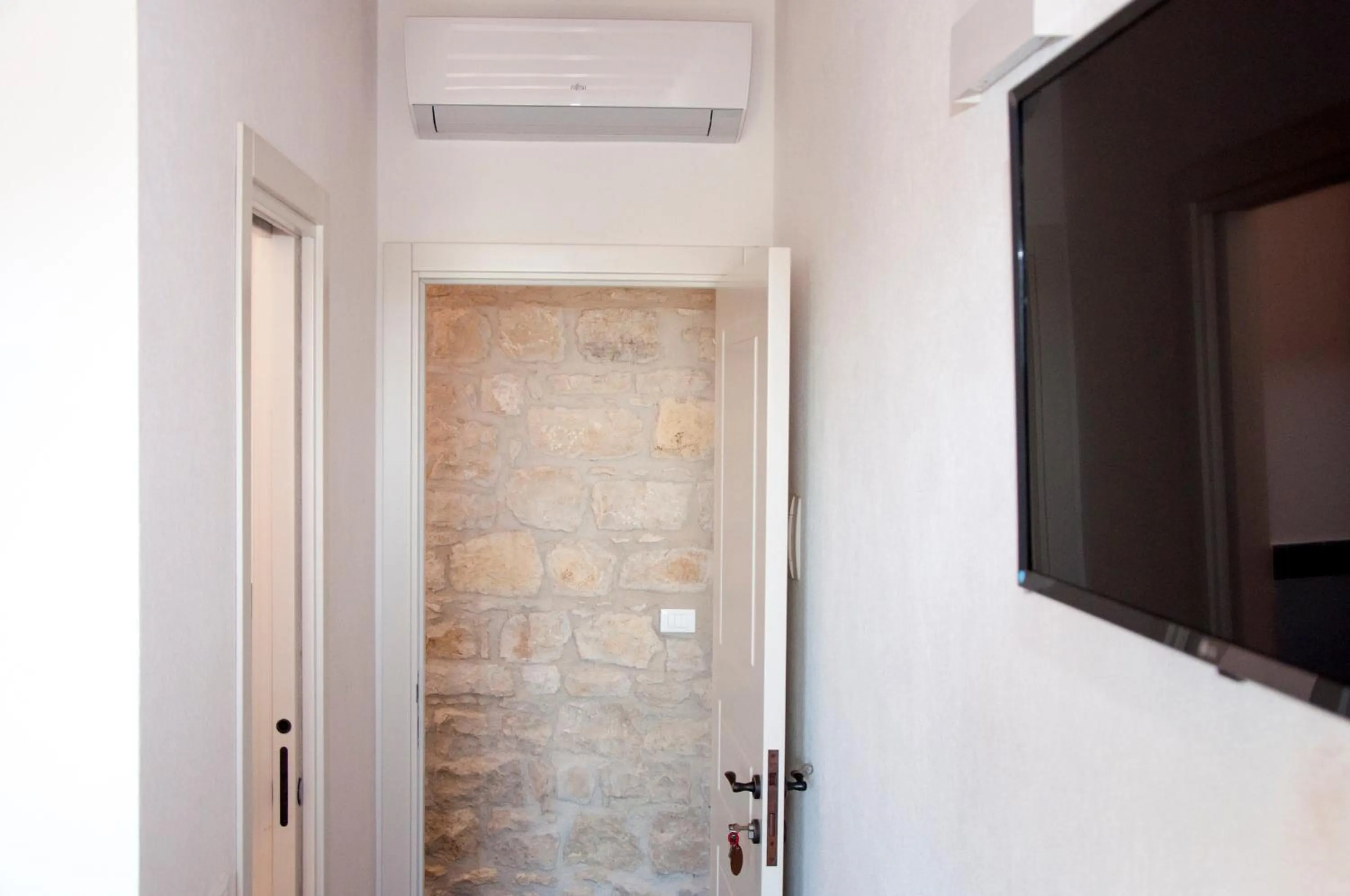 TV and multimedia in Tre Balate Natura e Relax