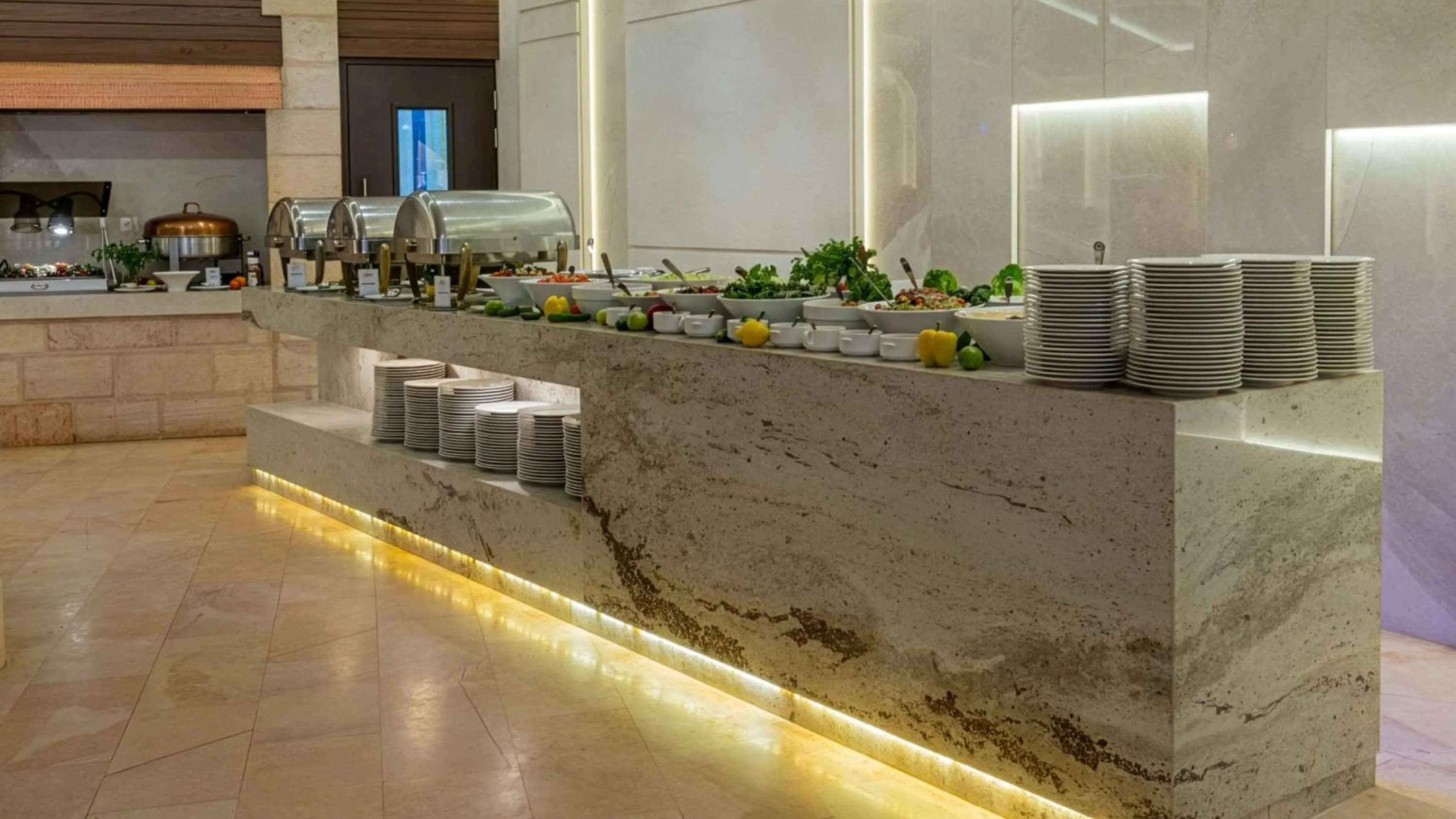 Restaurant/places to eat in Crowne Plaza Resort Petra by IHG