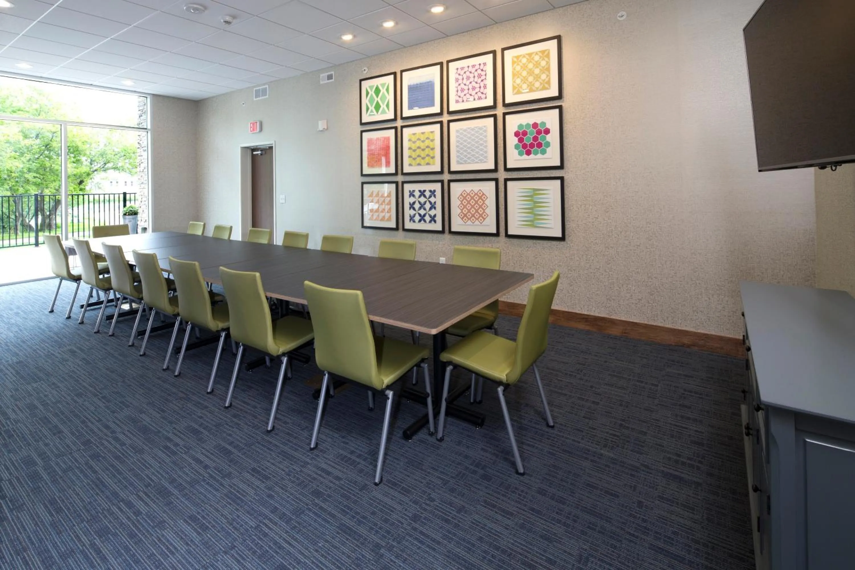 Meeting/conference room in Holiday Inn Express & Suites Alpena - Downtown by IHG