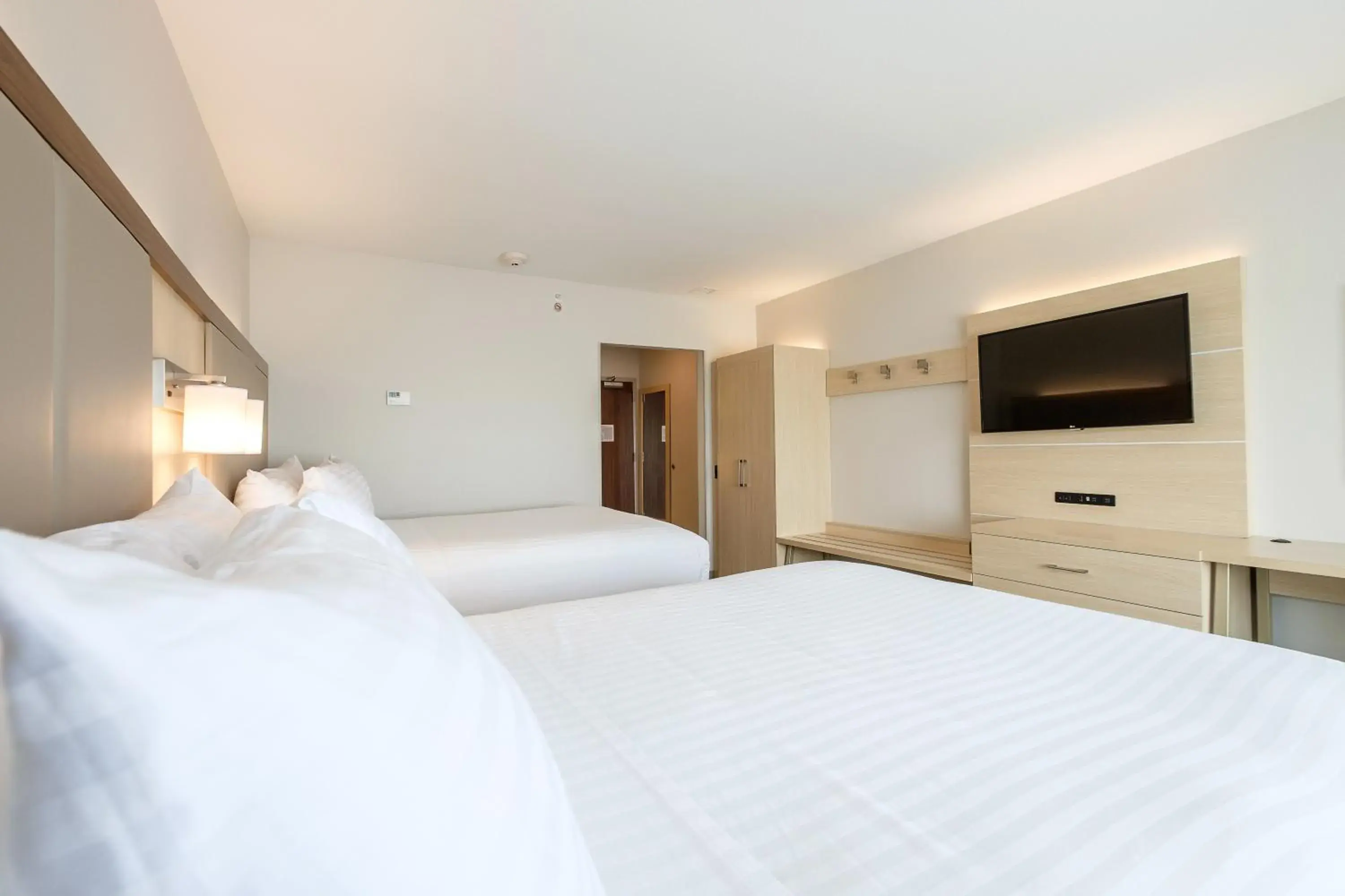 Standard Queen Room with Two Queen Beds in Holiday Inn Express & Suites Eagan - Minneapolis Area by IHG Standard Queen Room with Two Queen Beds in Holiday Inn Express & Suites Eagan - Minneapolis Area by IHG