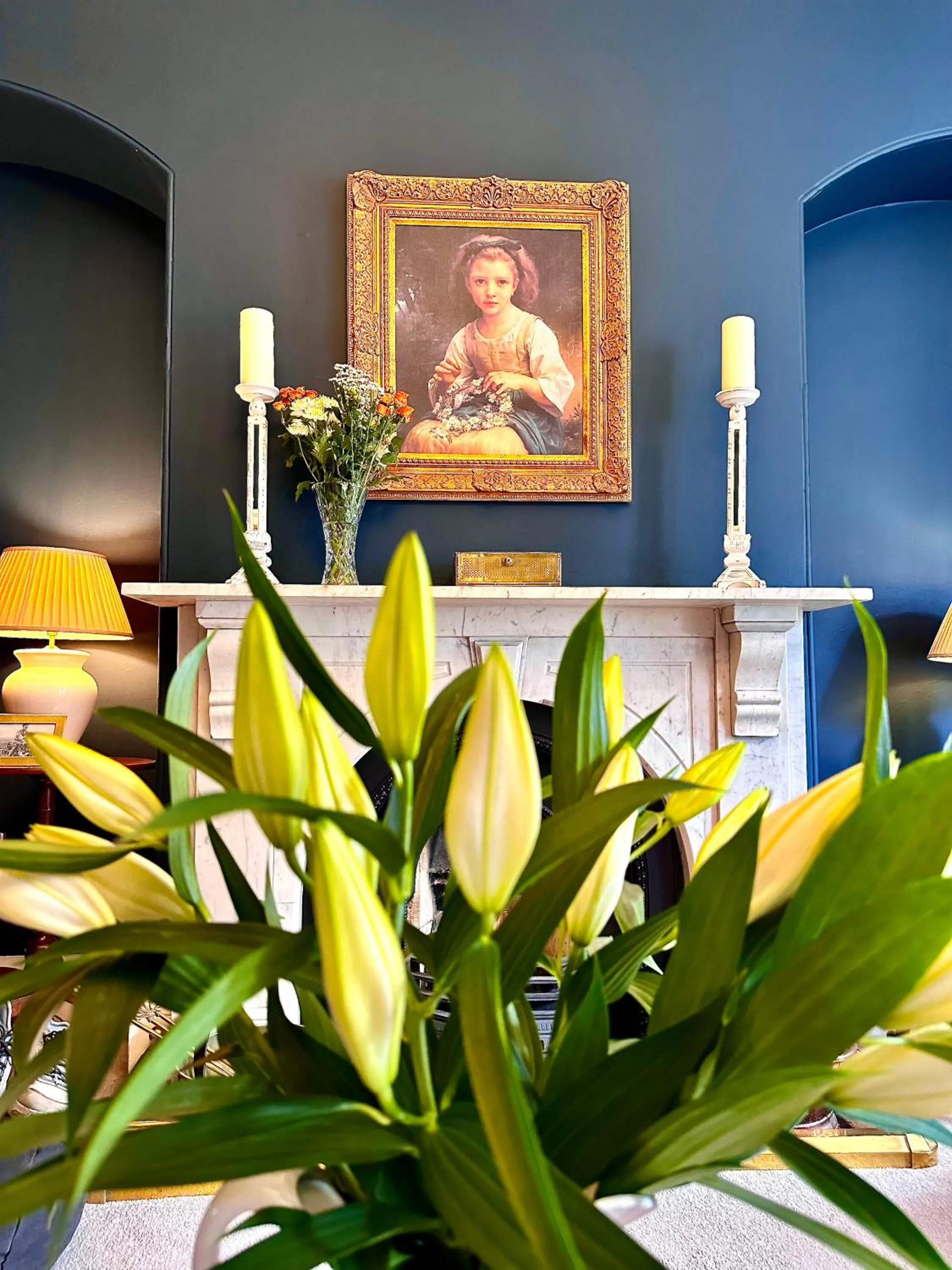 Communal lounge/ TV room in 23 St Mary's