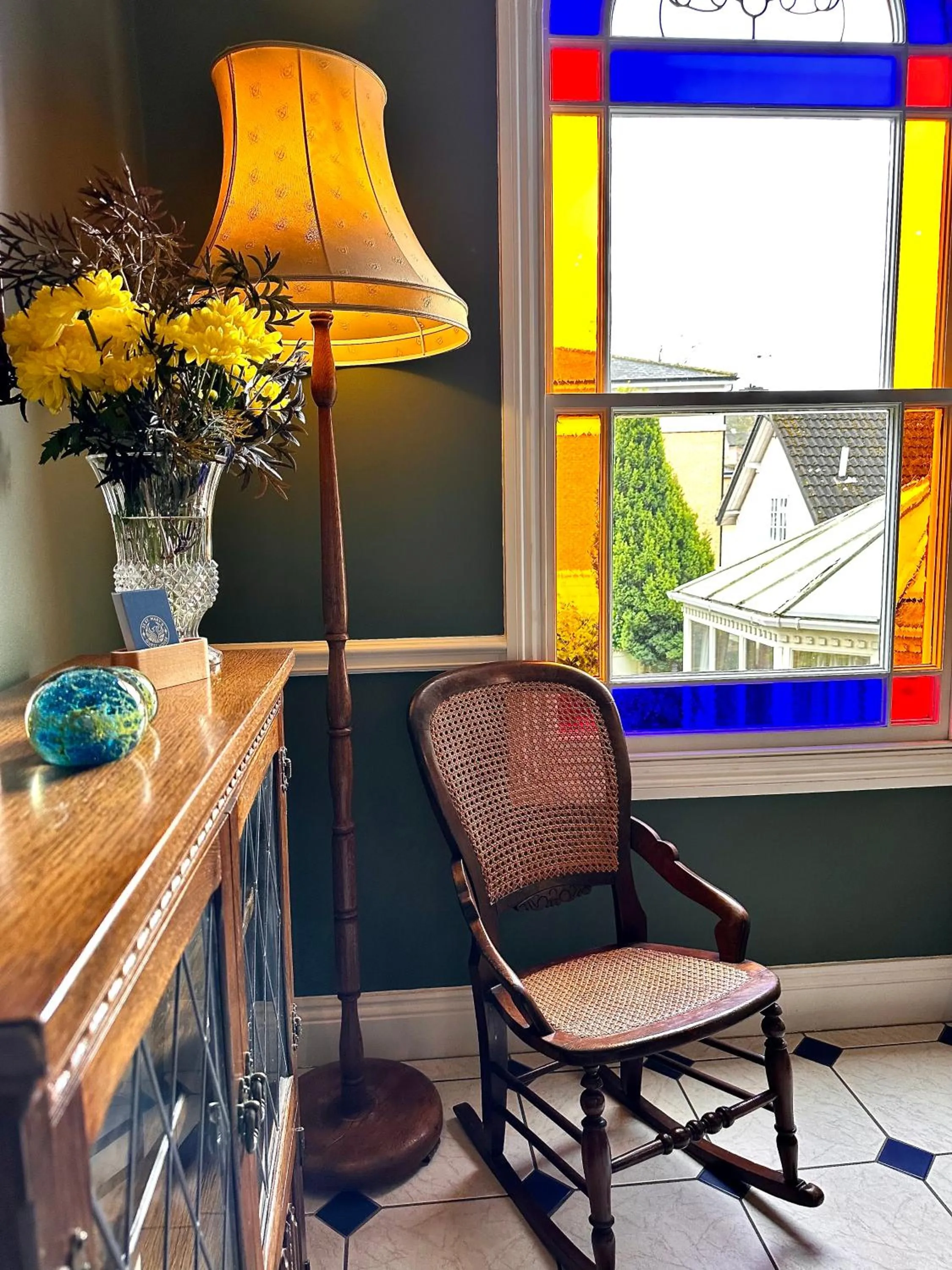 Communal lounge/ TV room in 23 St Mary's