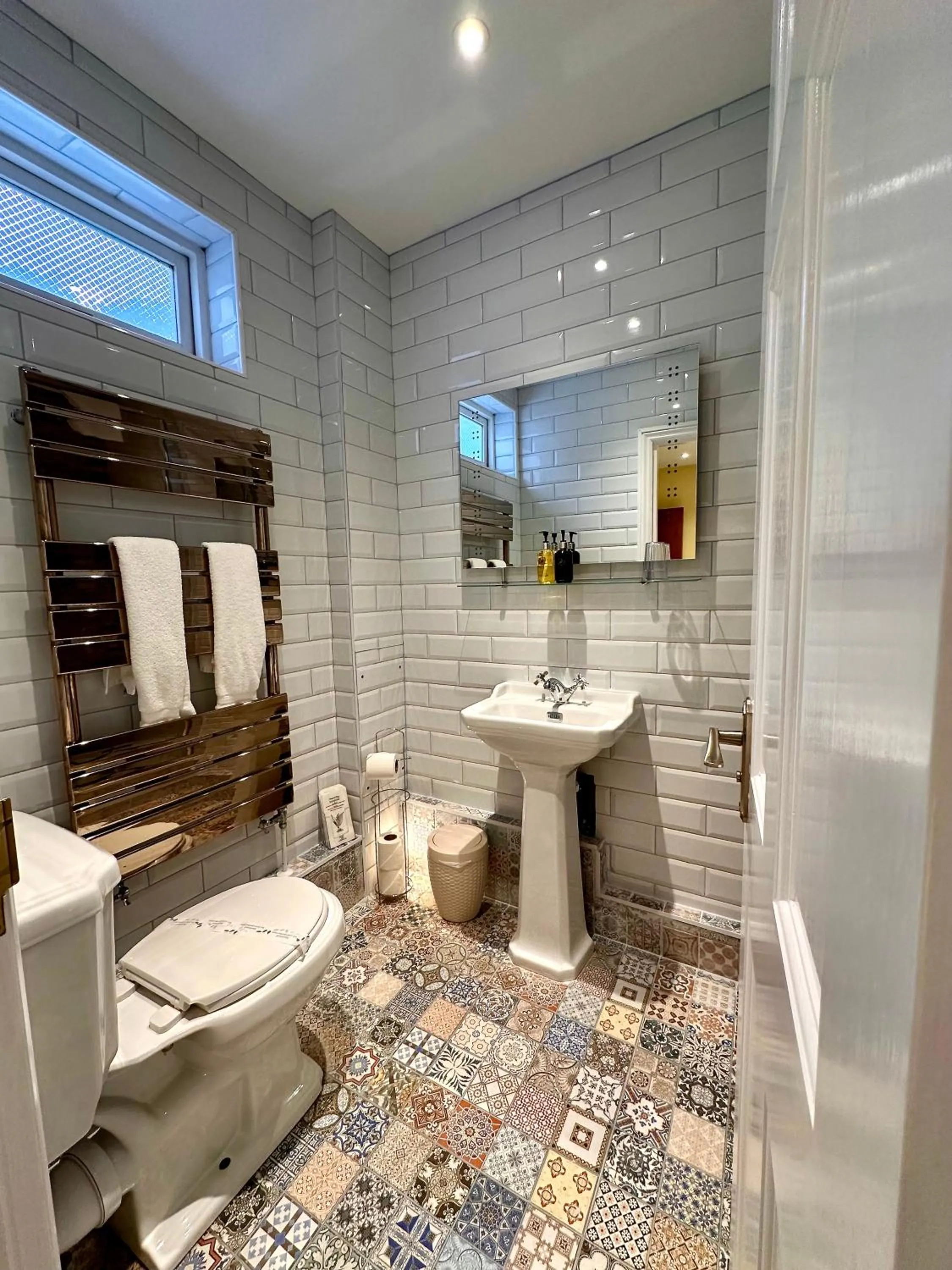 Shower in 23 St Mary's