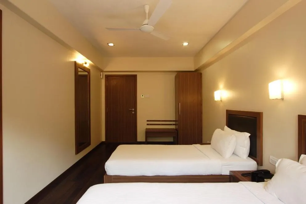 Photo of the whole room, Bed in Hotel Amigo