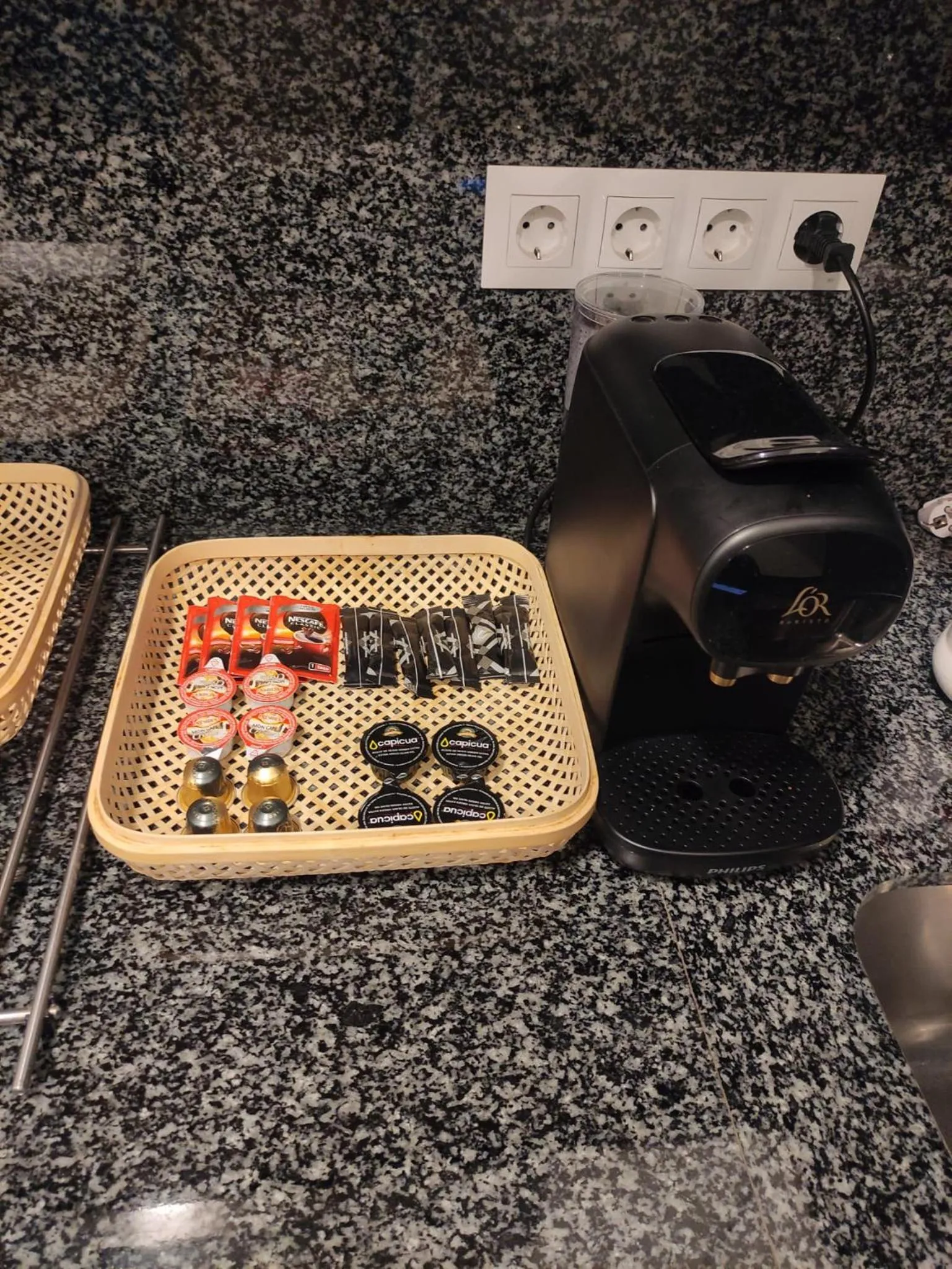 Coffee/tea facilities in Slow Suites Augusto