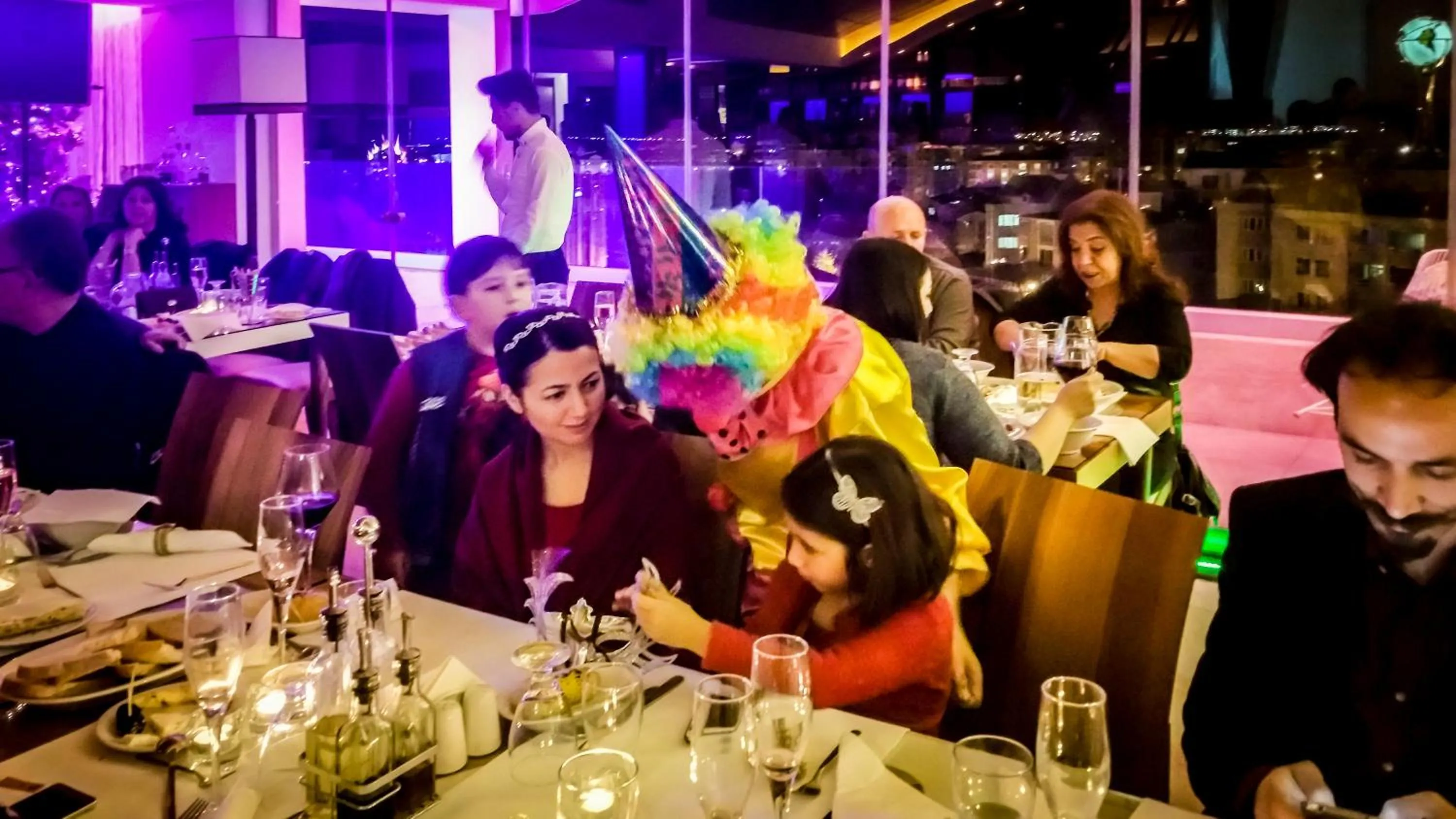 Restaurant/places to eat in Lozengrad Hotel