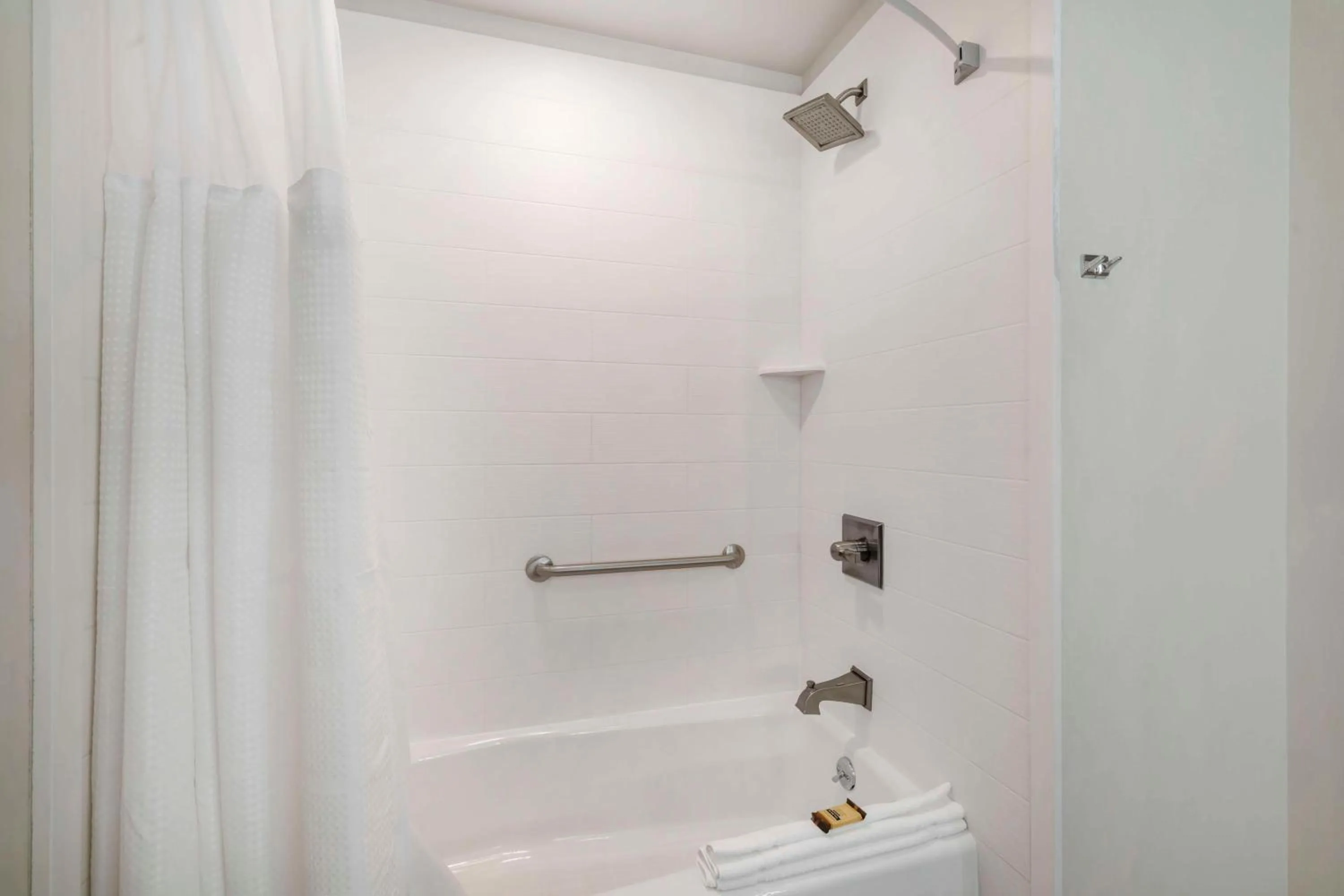 Bathroom in Best Western Plus Gardena-Los Angeles Inn & Suites