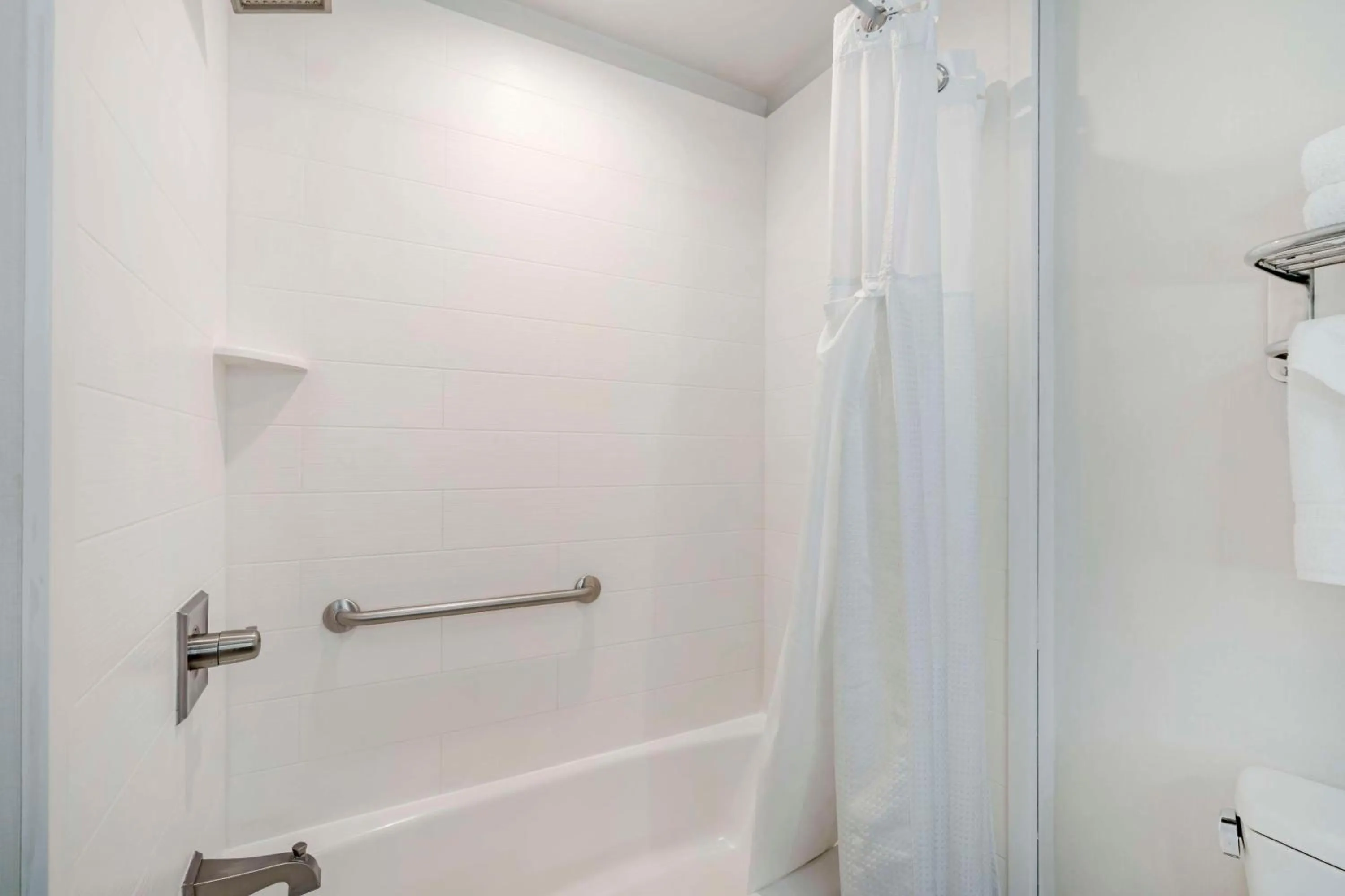 Bathroom in Best Western Plus Gardena-Los Angeles Inn & Suites