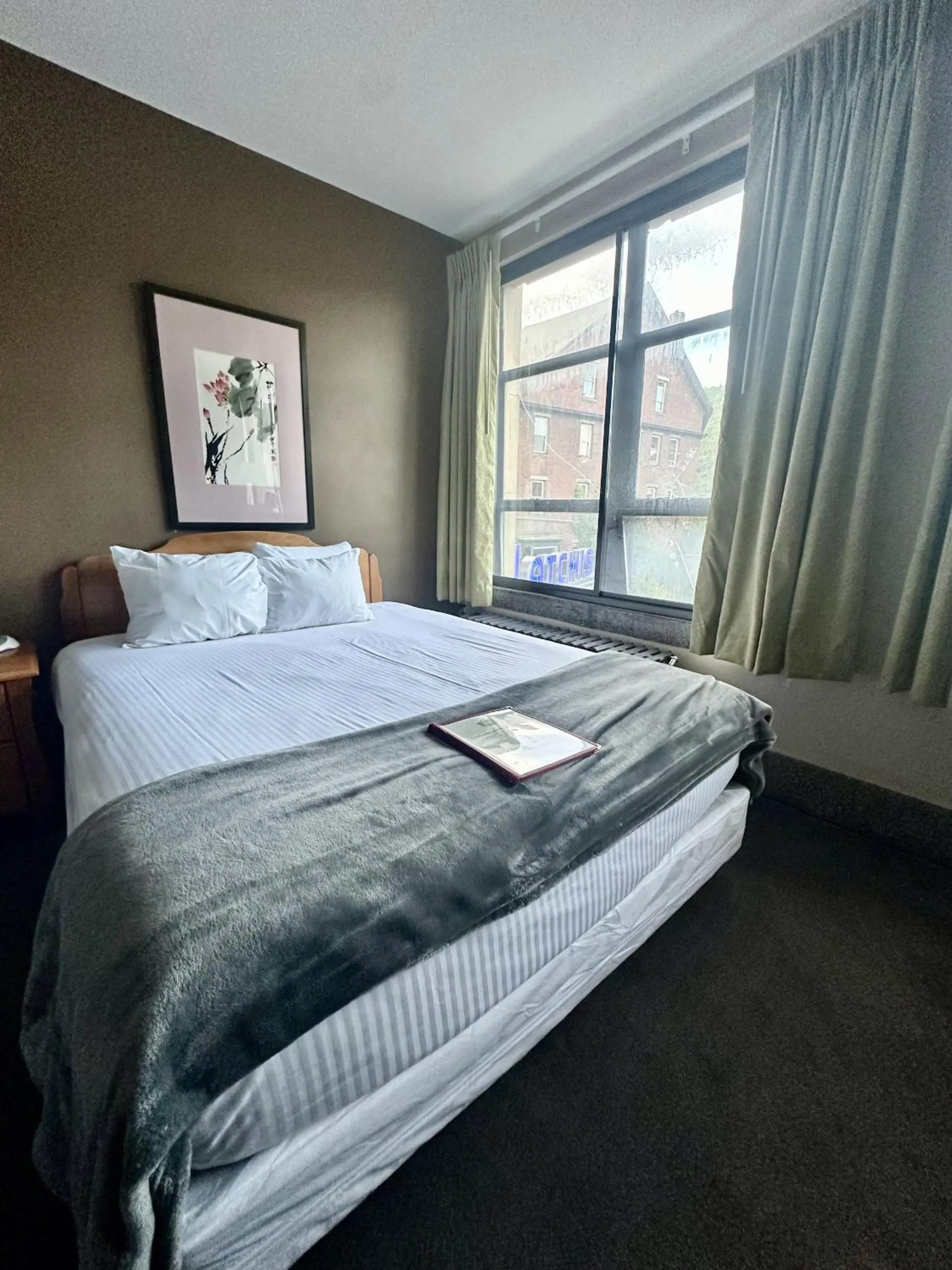 Bed in Latchis Hotel