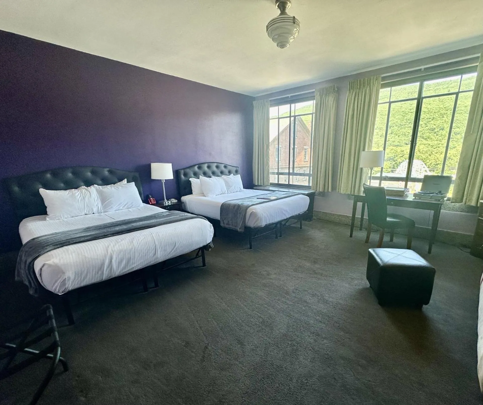 Photo of the whole room, Bed in Latchis Hotel