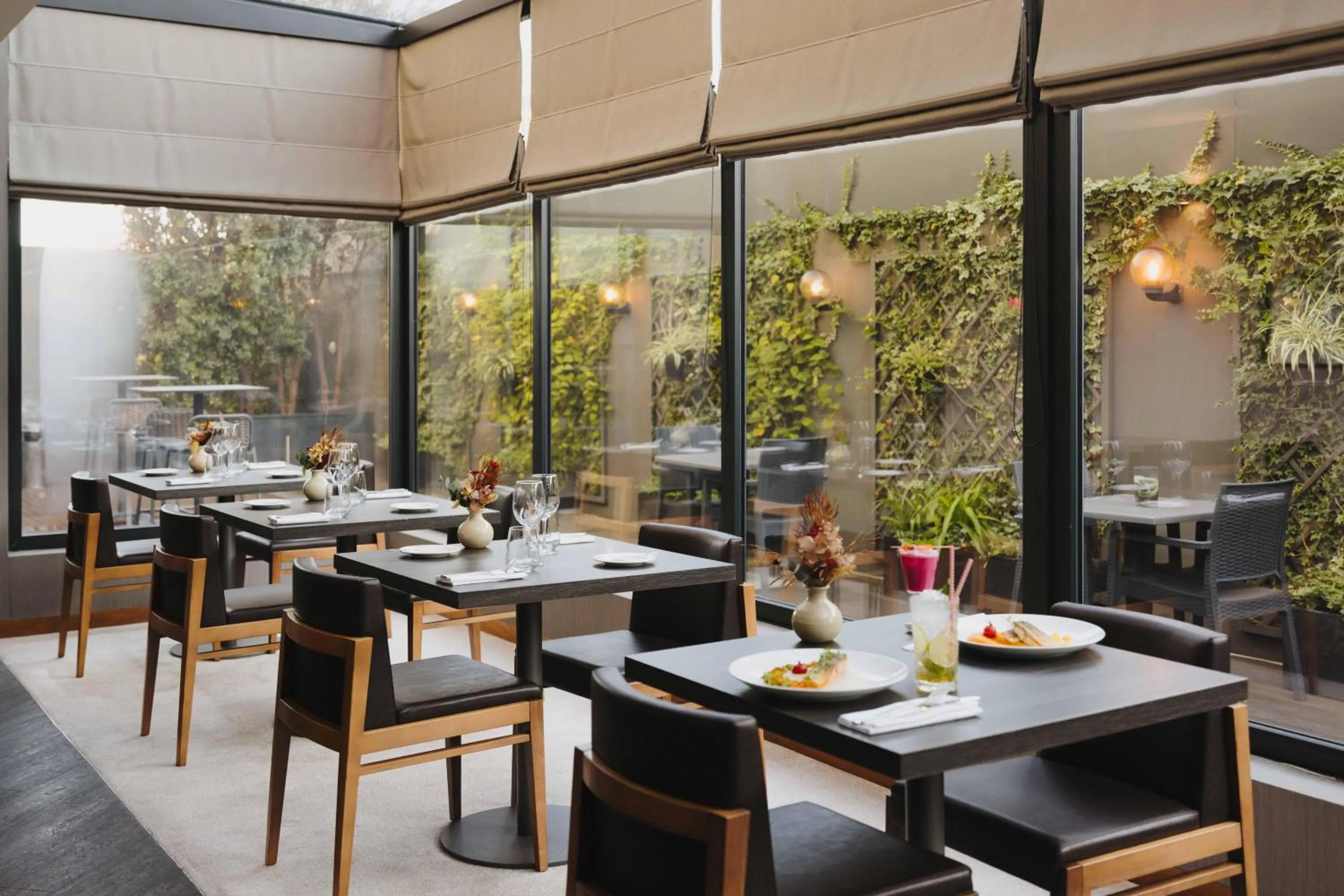 Restaurant/places to eat in Timbre Heroismo