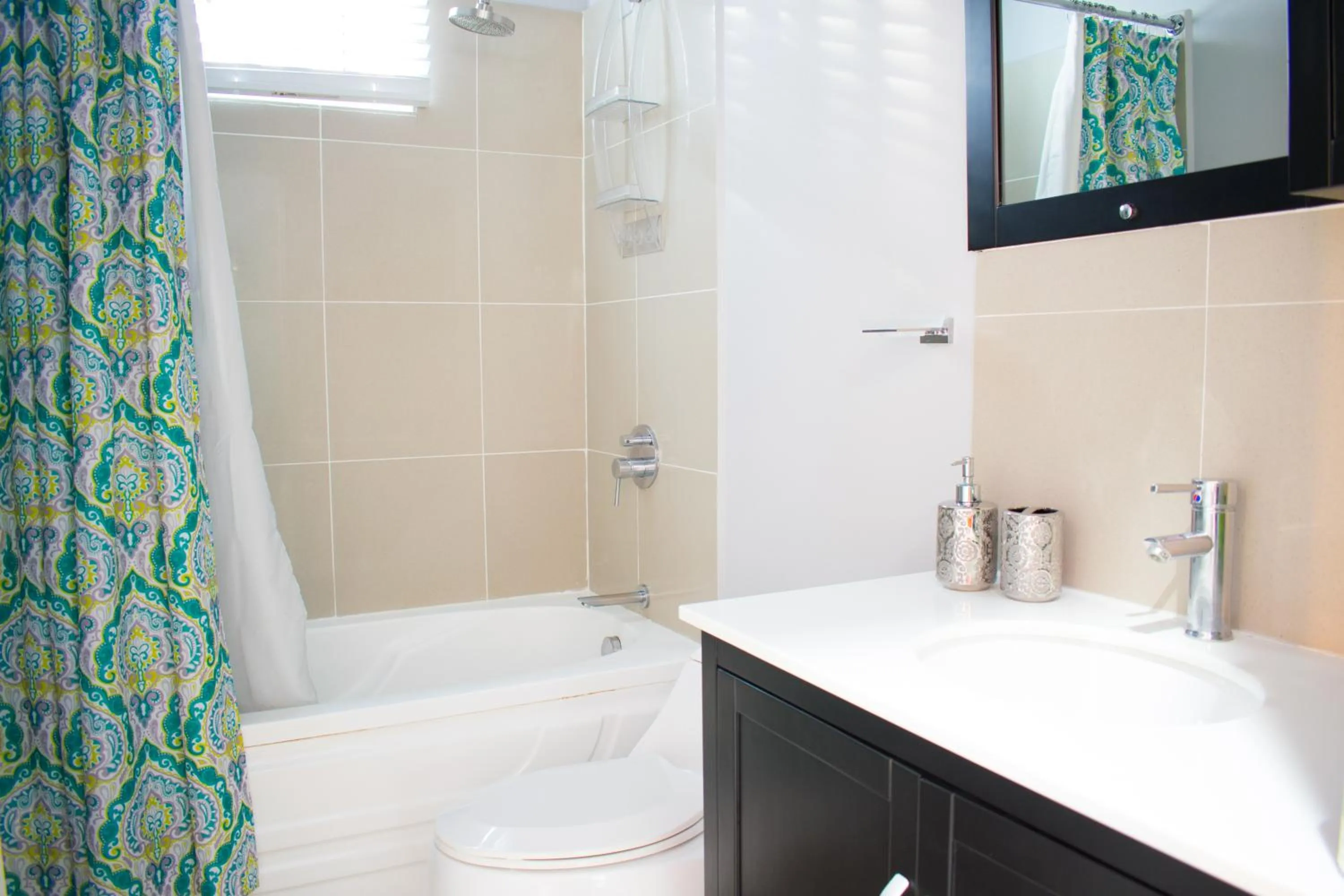 Shower in Casa Victoria Golf Retreat