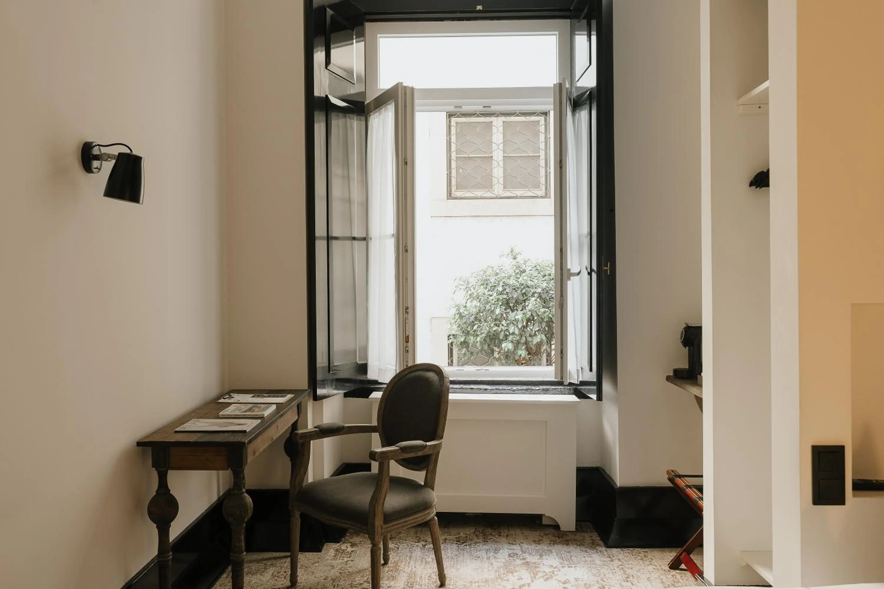 Decorative detail in AlmaLusa Baixa/Chiado