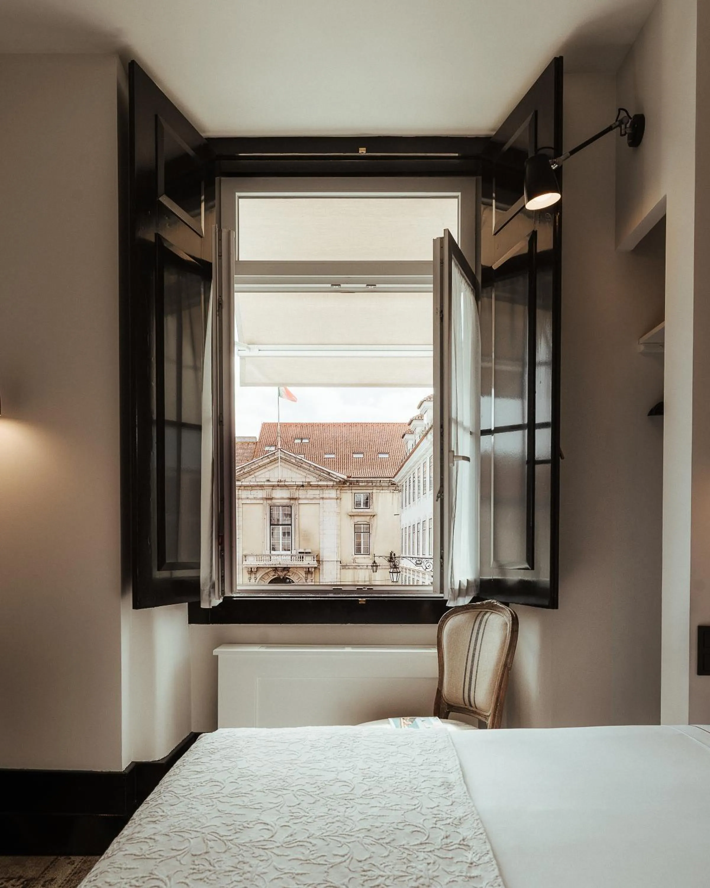 View (from property/room), Bed in AlmaLusa Baixa/Chiado